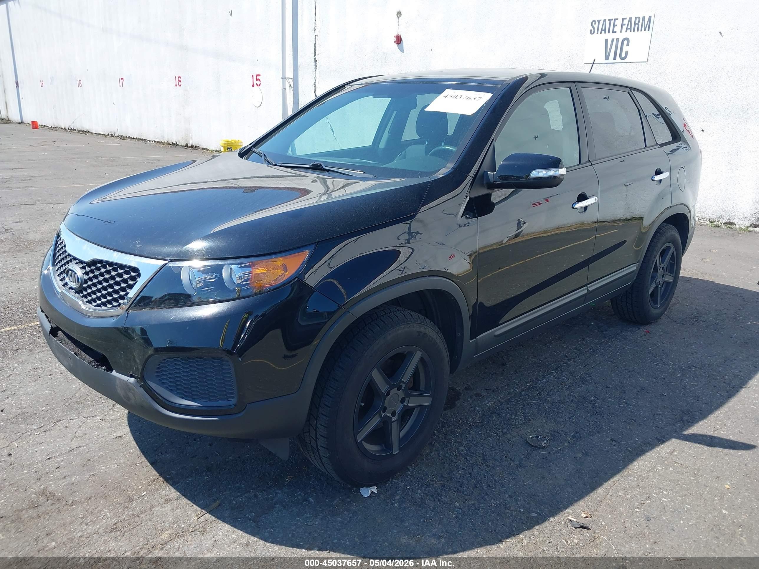KIA SORENTO image 2