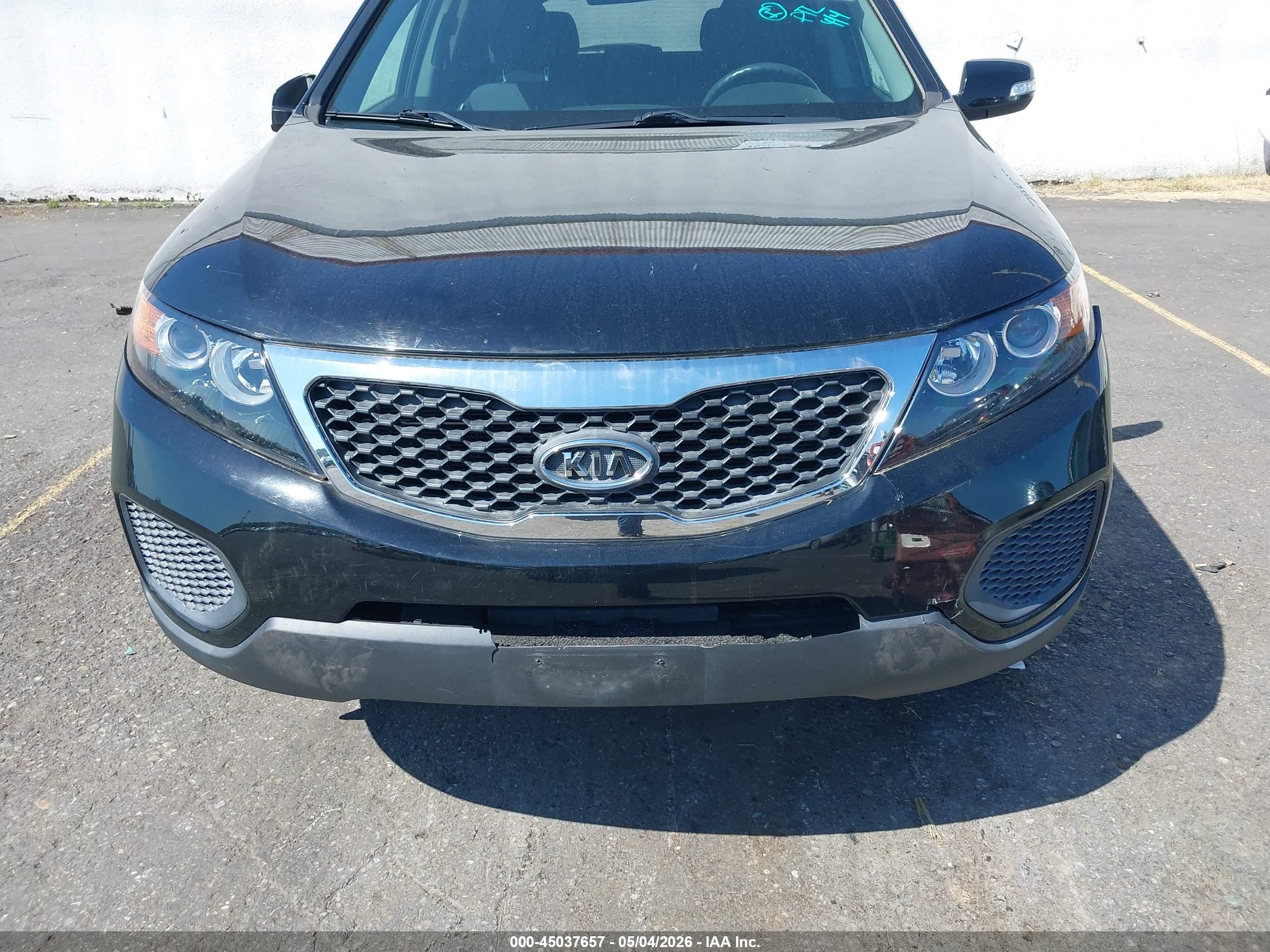 KIA SORENTO image 6