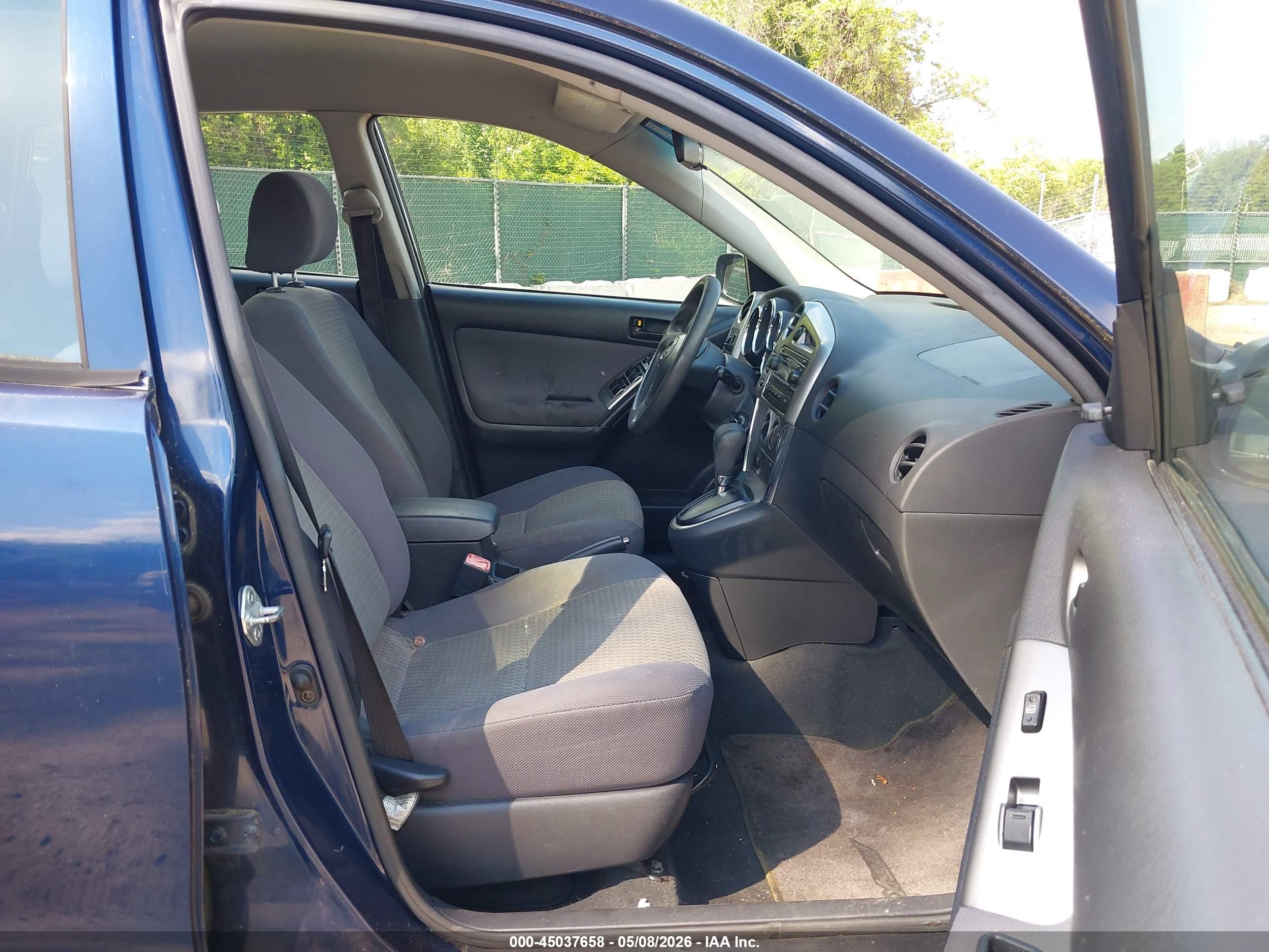 TOYOTA MATRIX image 5