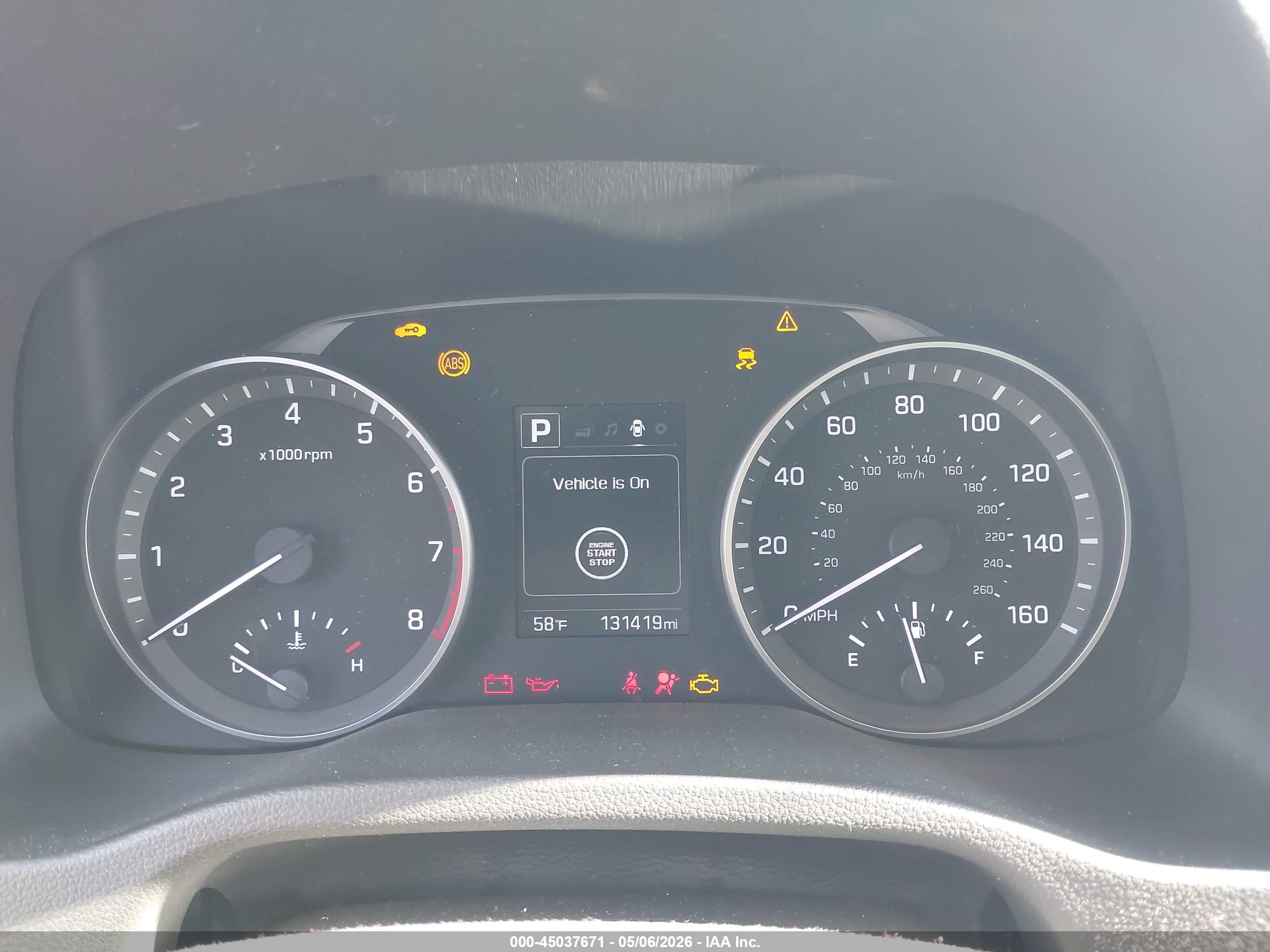 HYUNDAI ELANTRA image 7