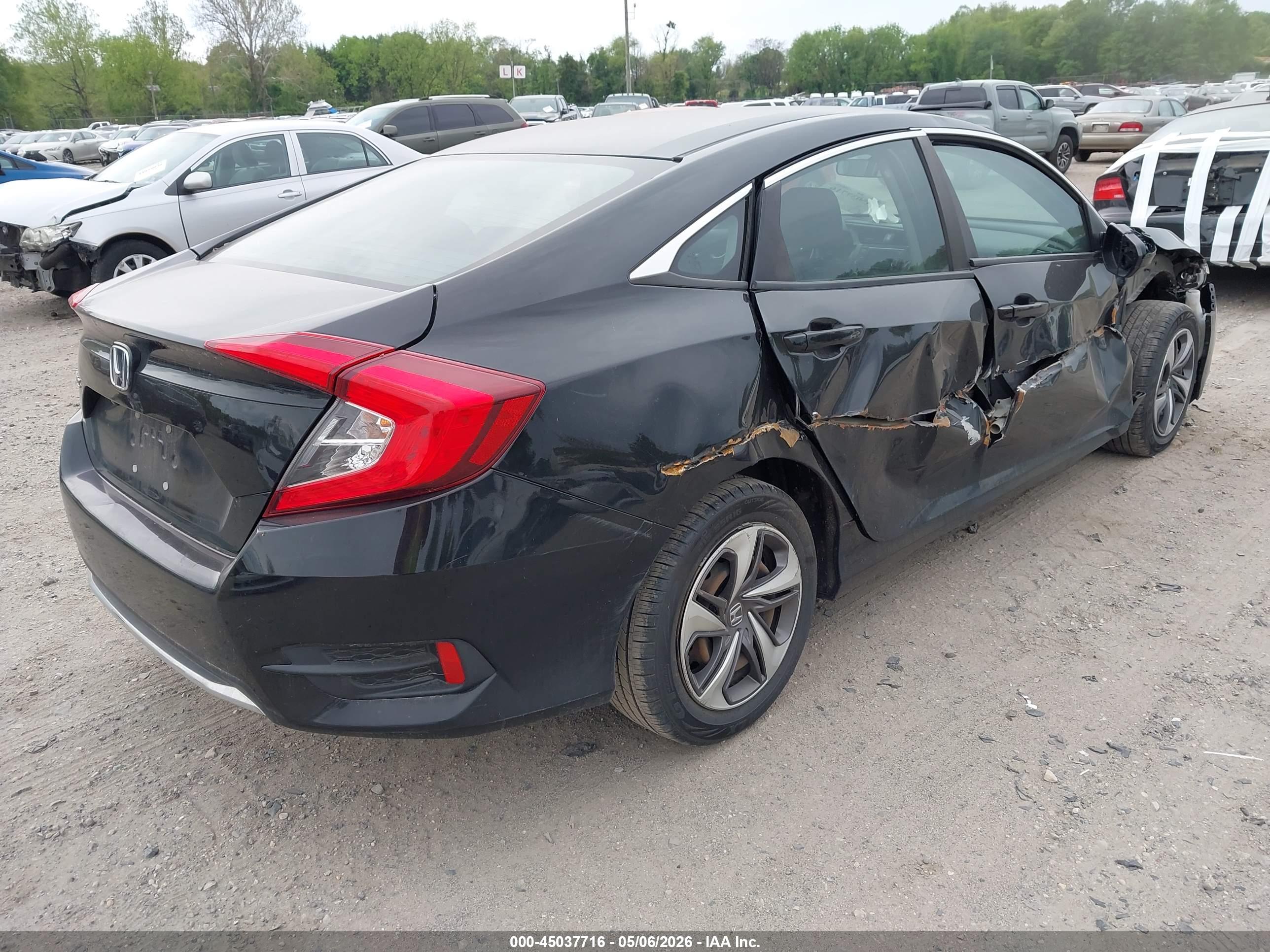 HONDA CIVIC image 4