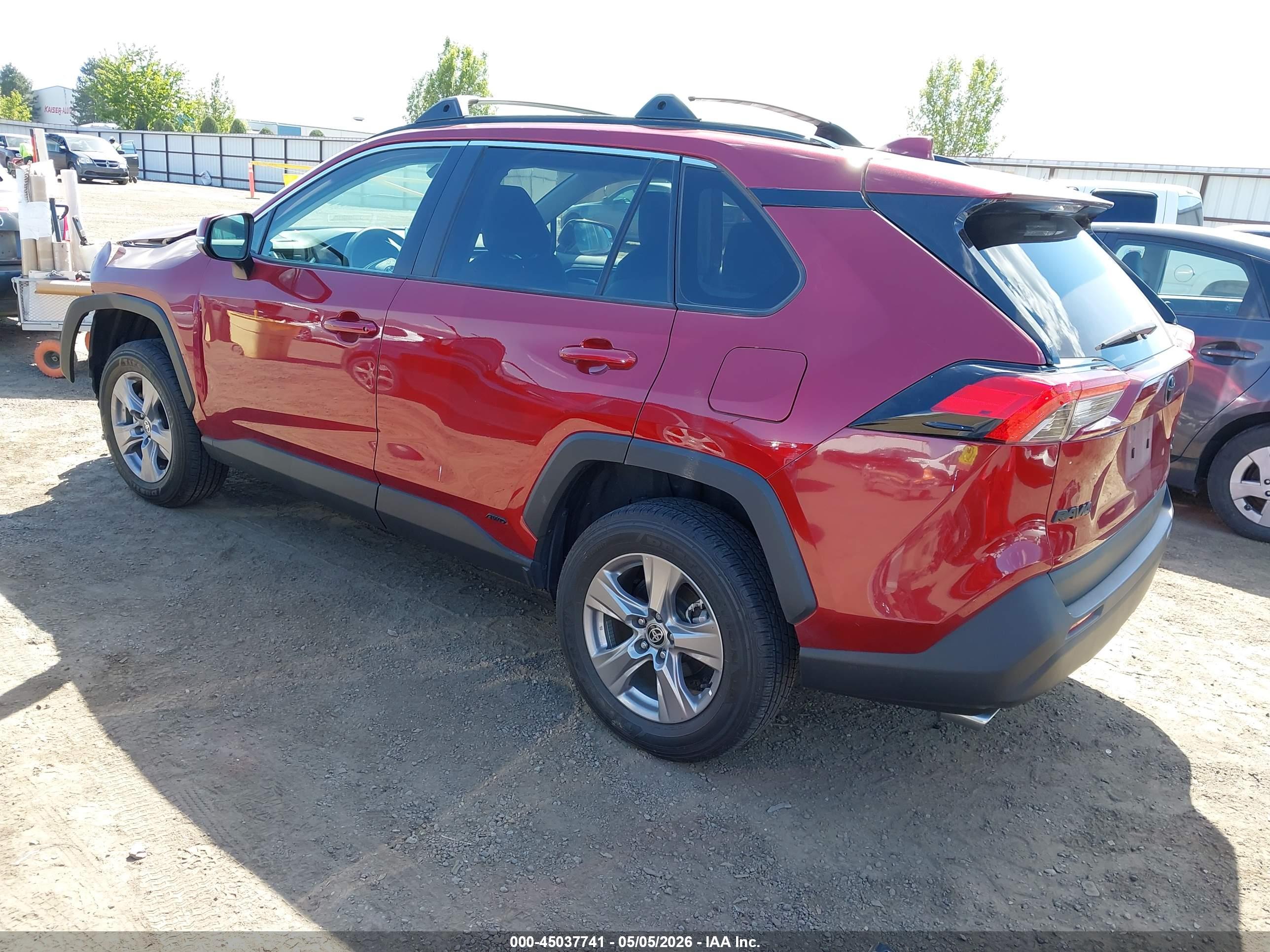 TOYOTA RAV4 image 3