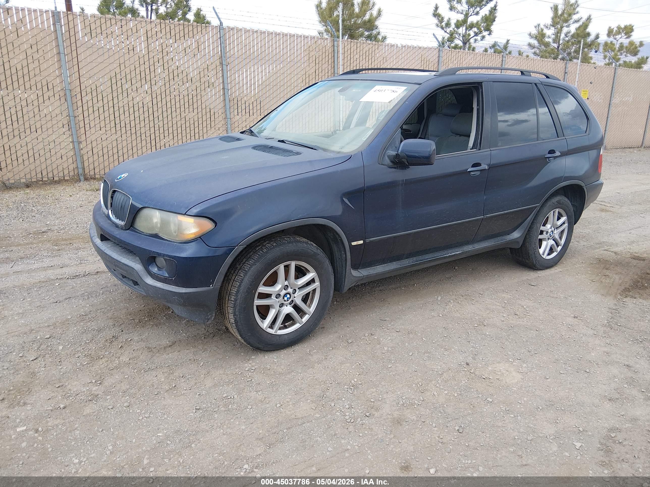 BMW X5 image 2