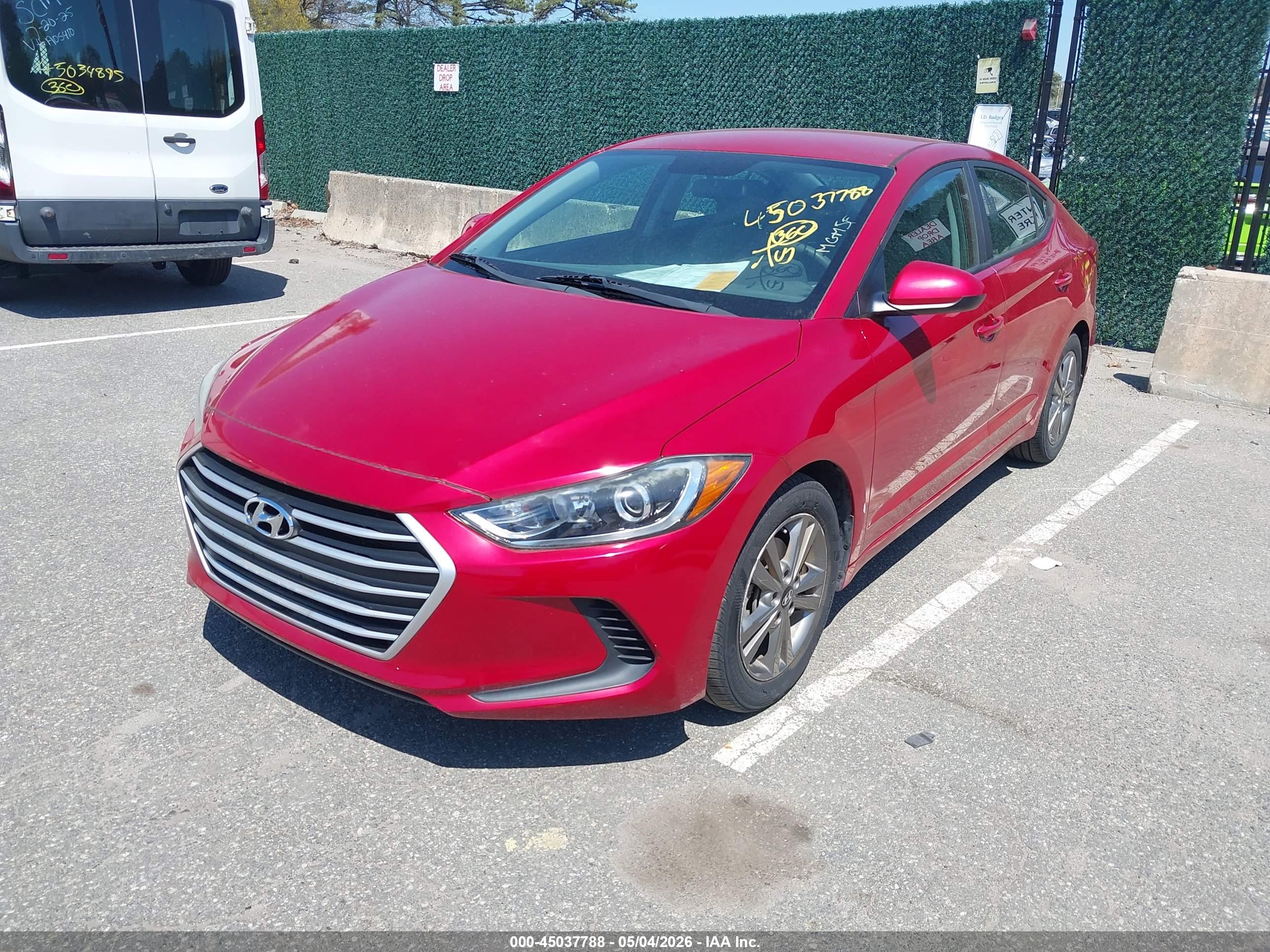 HYUNDAI ELANTRA image 2