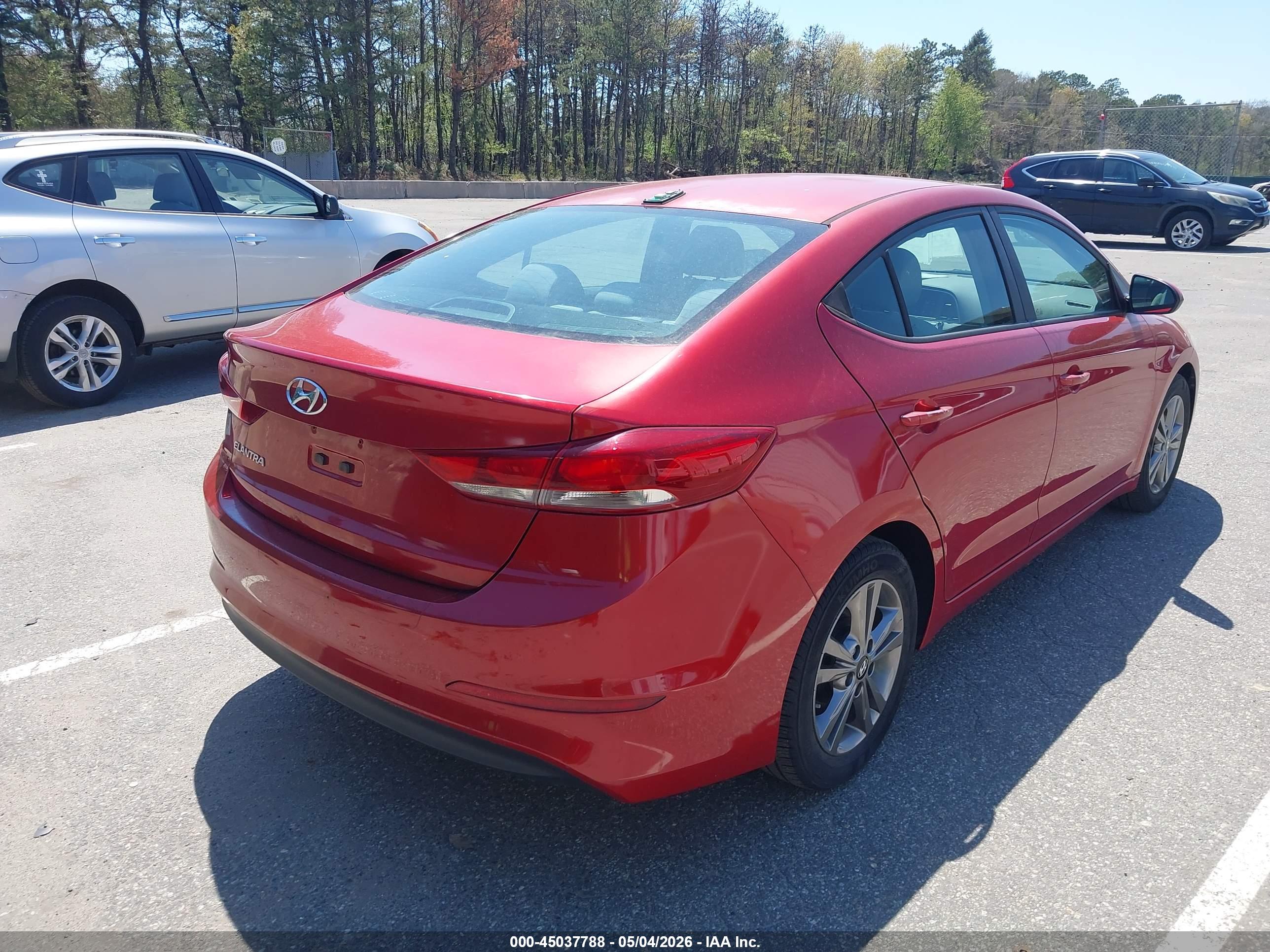 HYUNDAI ELANTRA image 4