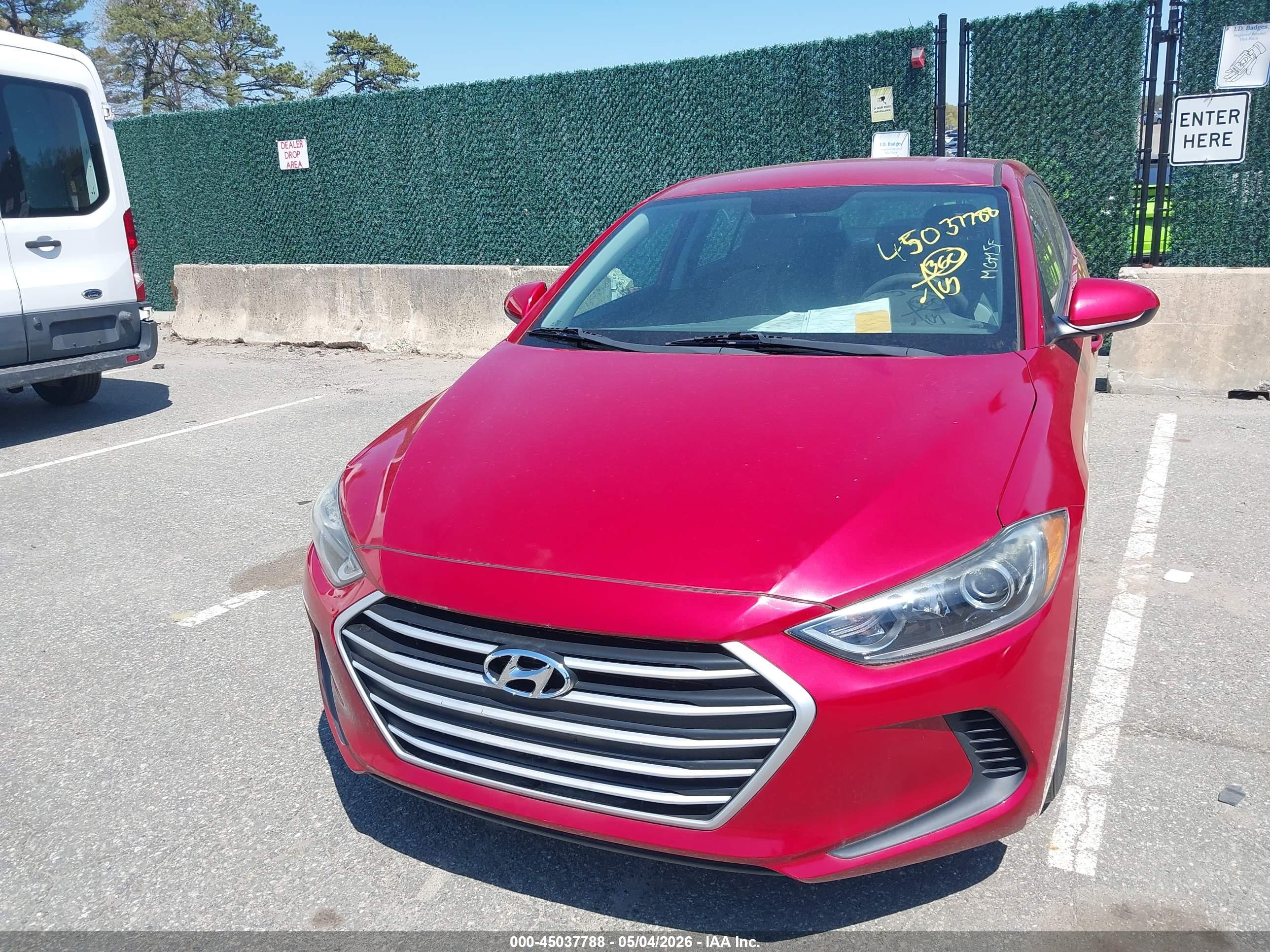 HYUNDAI ELANTRA image 6