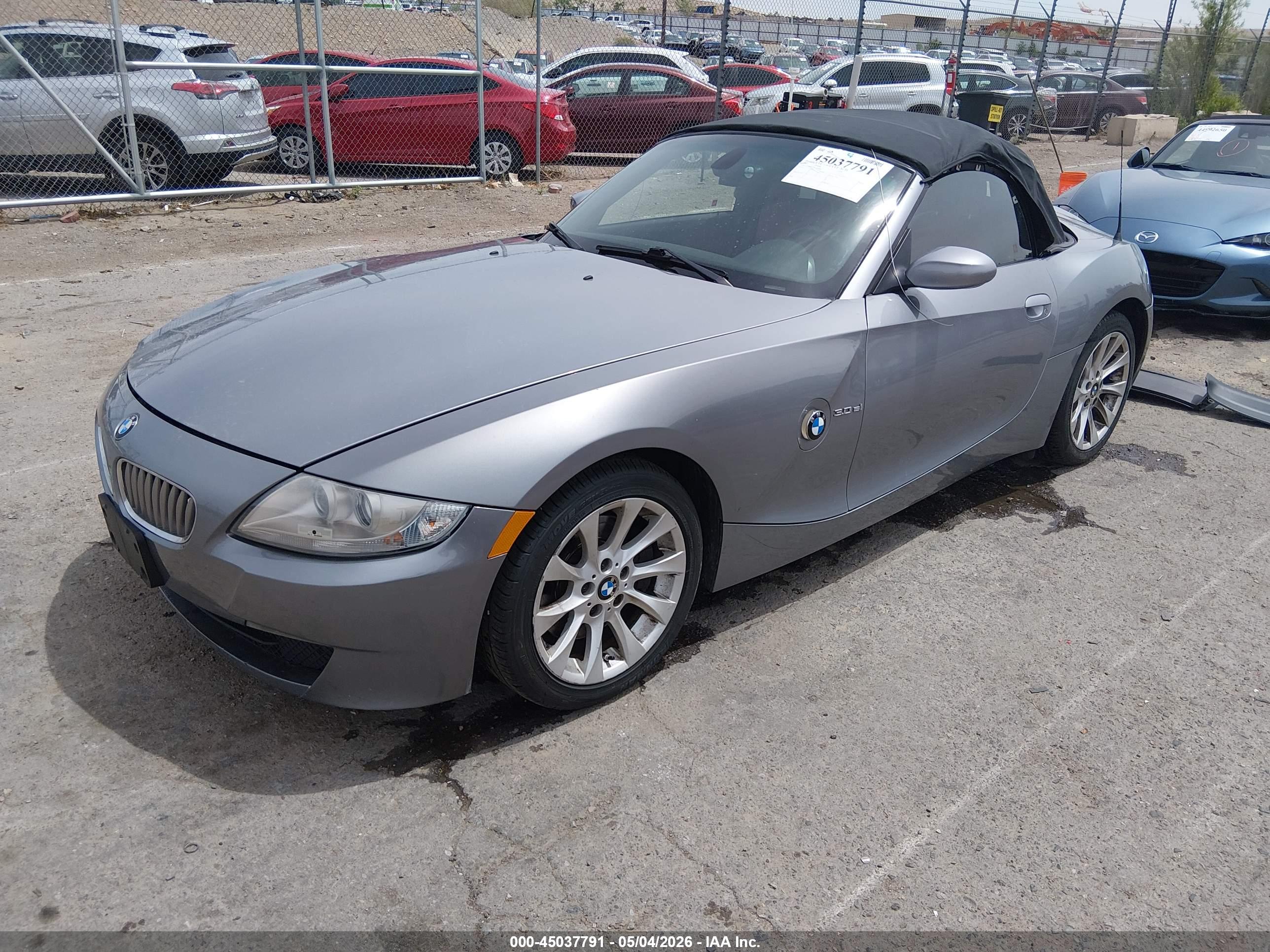 BMW Z4 image 2
