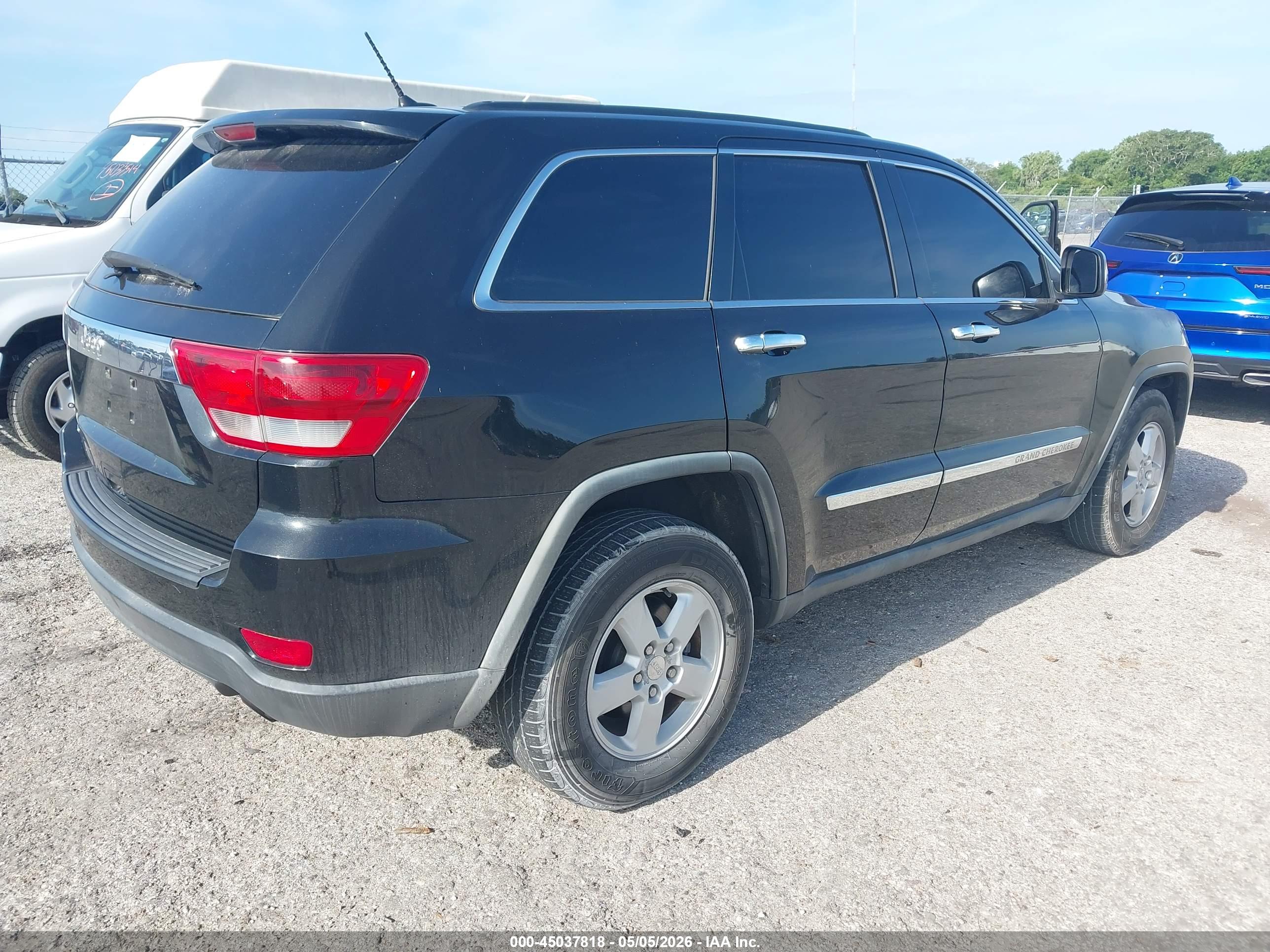 JEEP GRAND image 4
