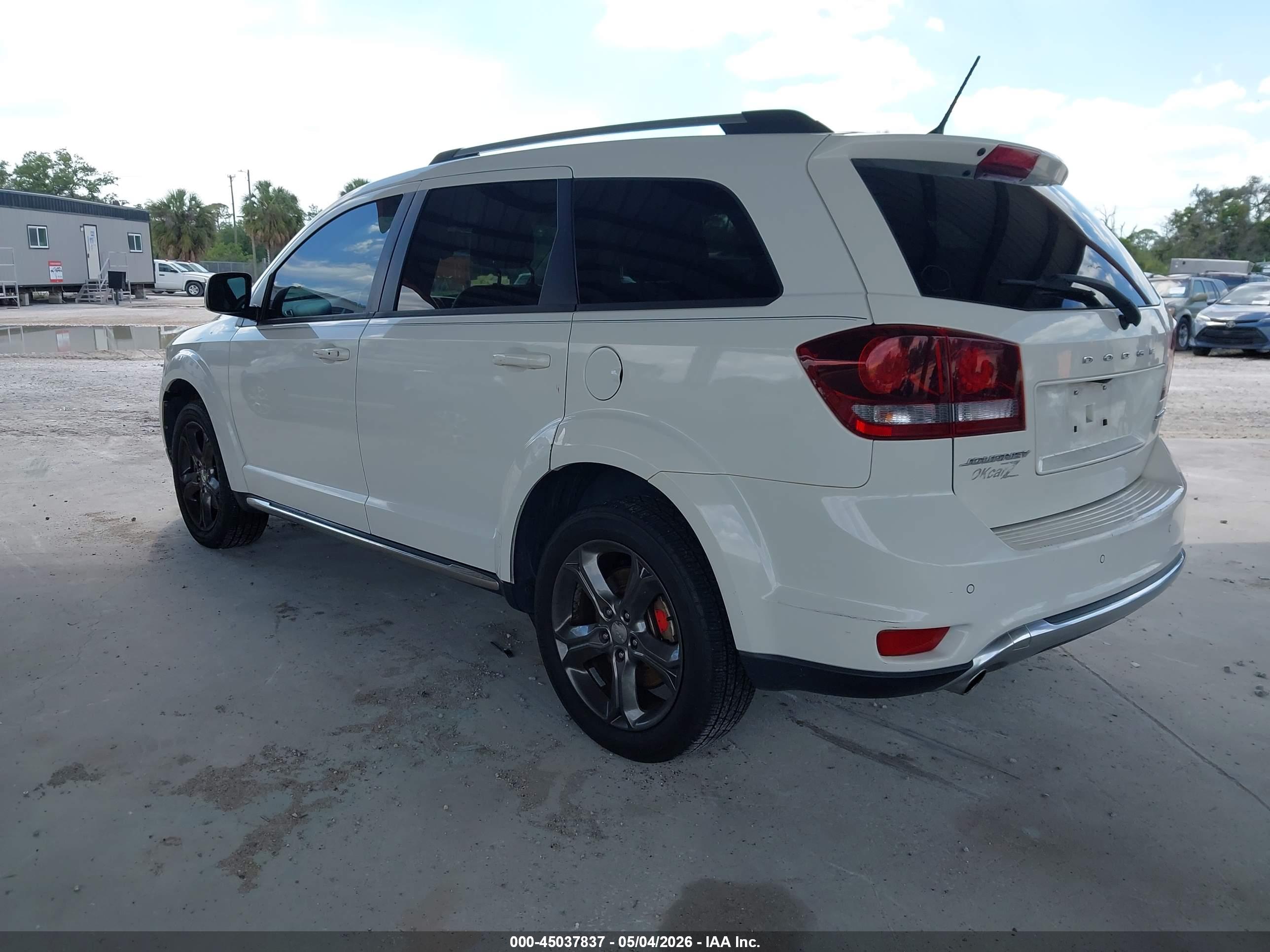 DODGE JOURNEY image 3