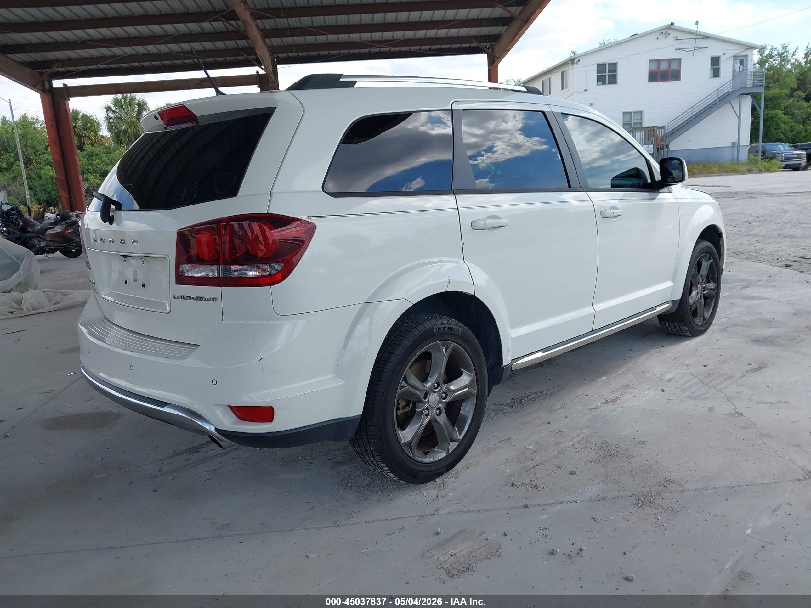 DODGE JOURNEY image 4