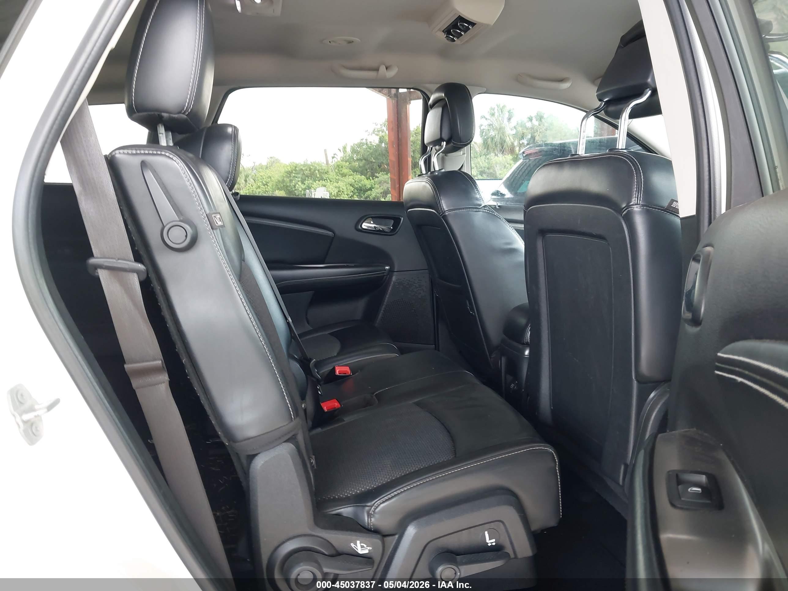 DODGE JOURNEY image 8