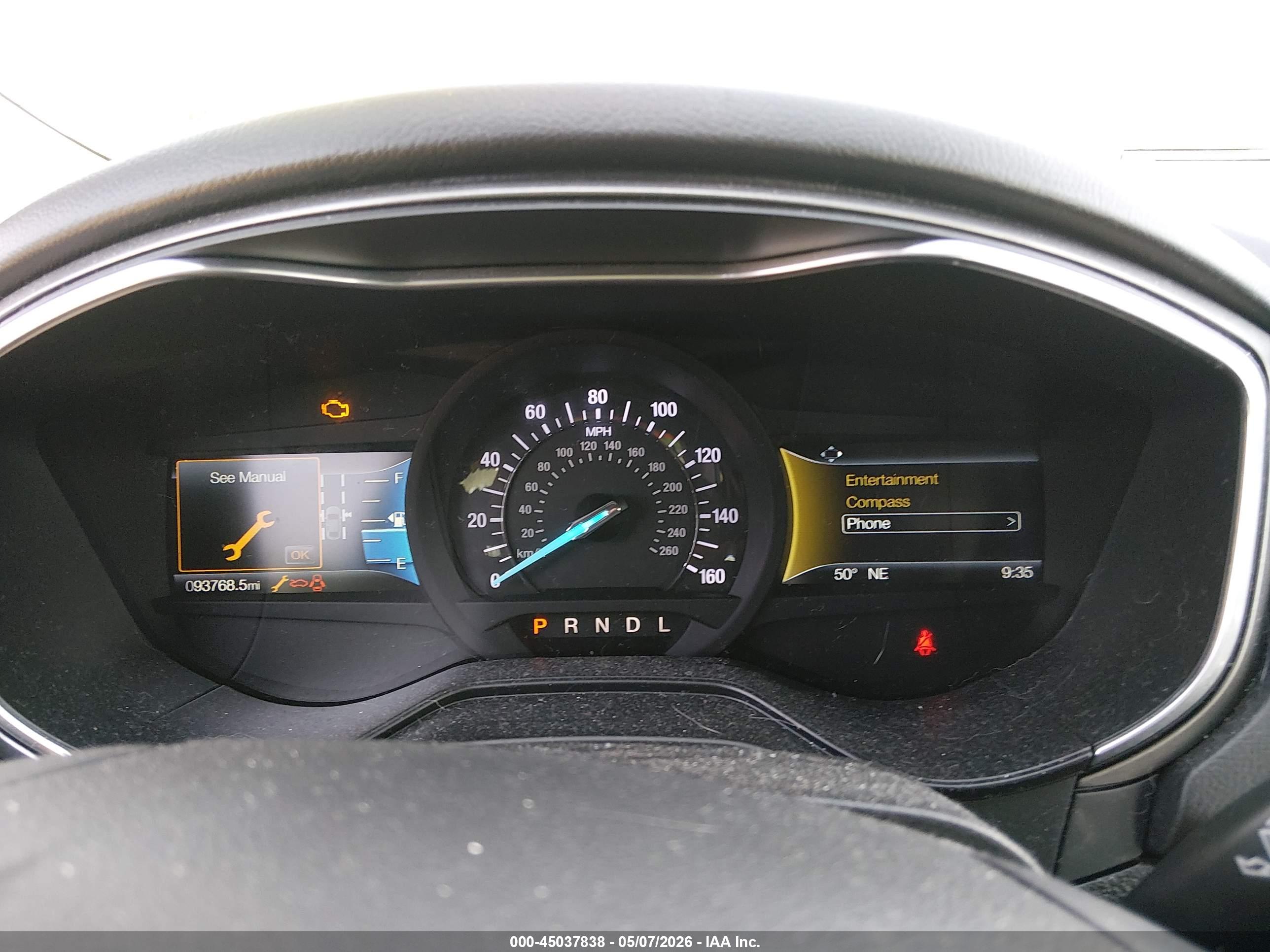 FORD FUSION image 7