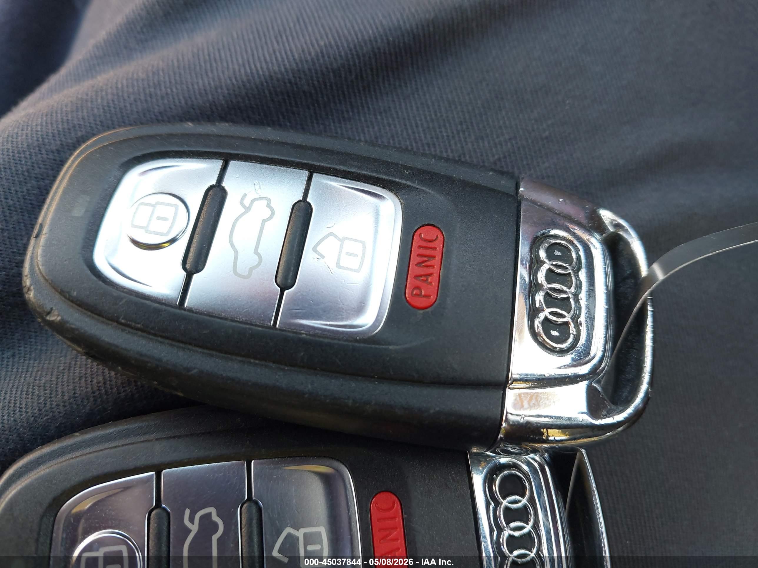 AUDI A4 image 11