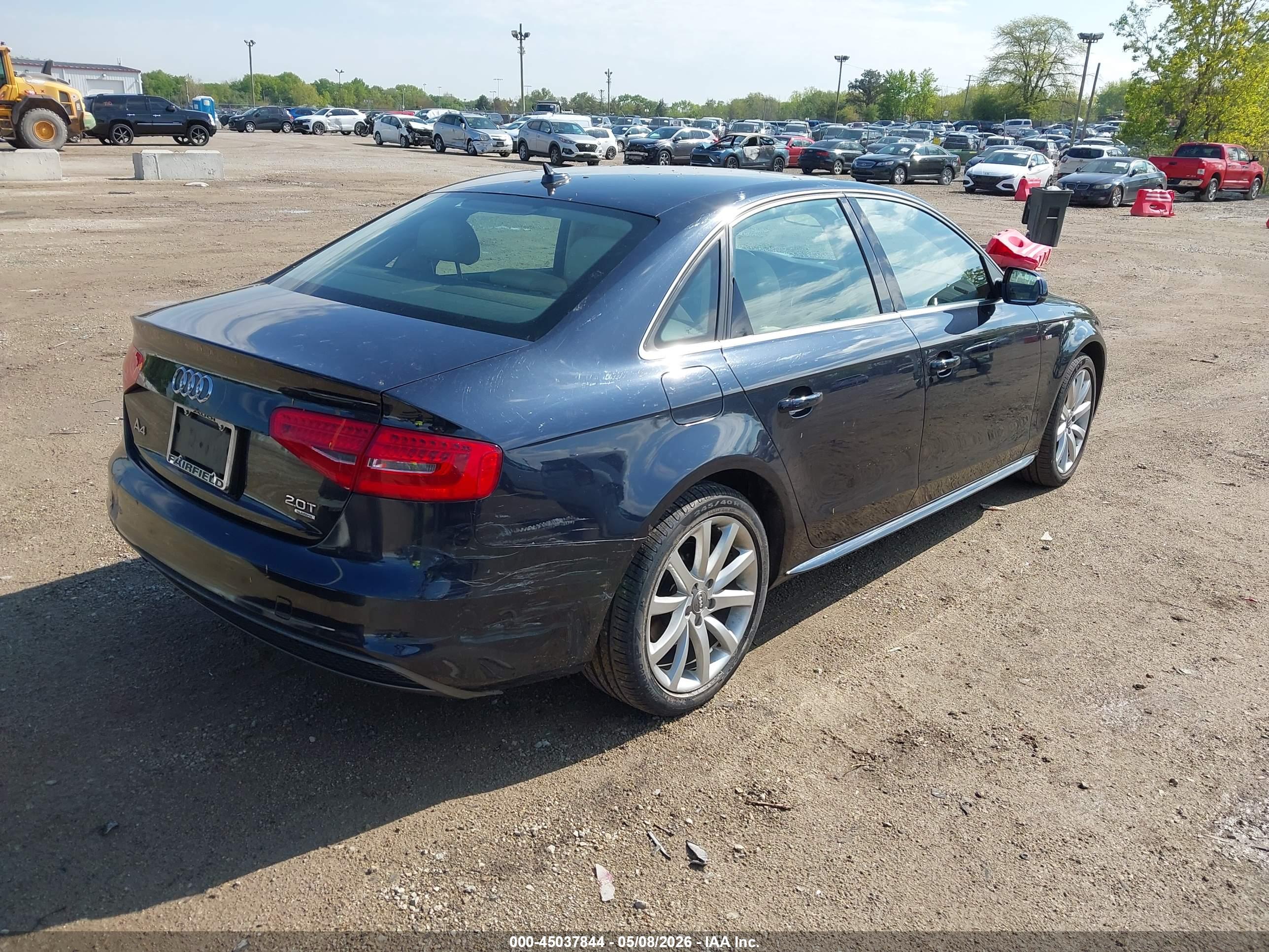 AUDI A4 image 4