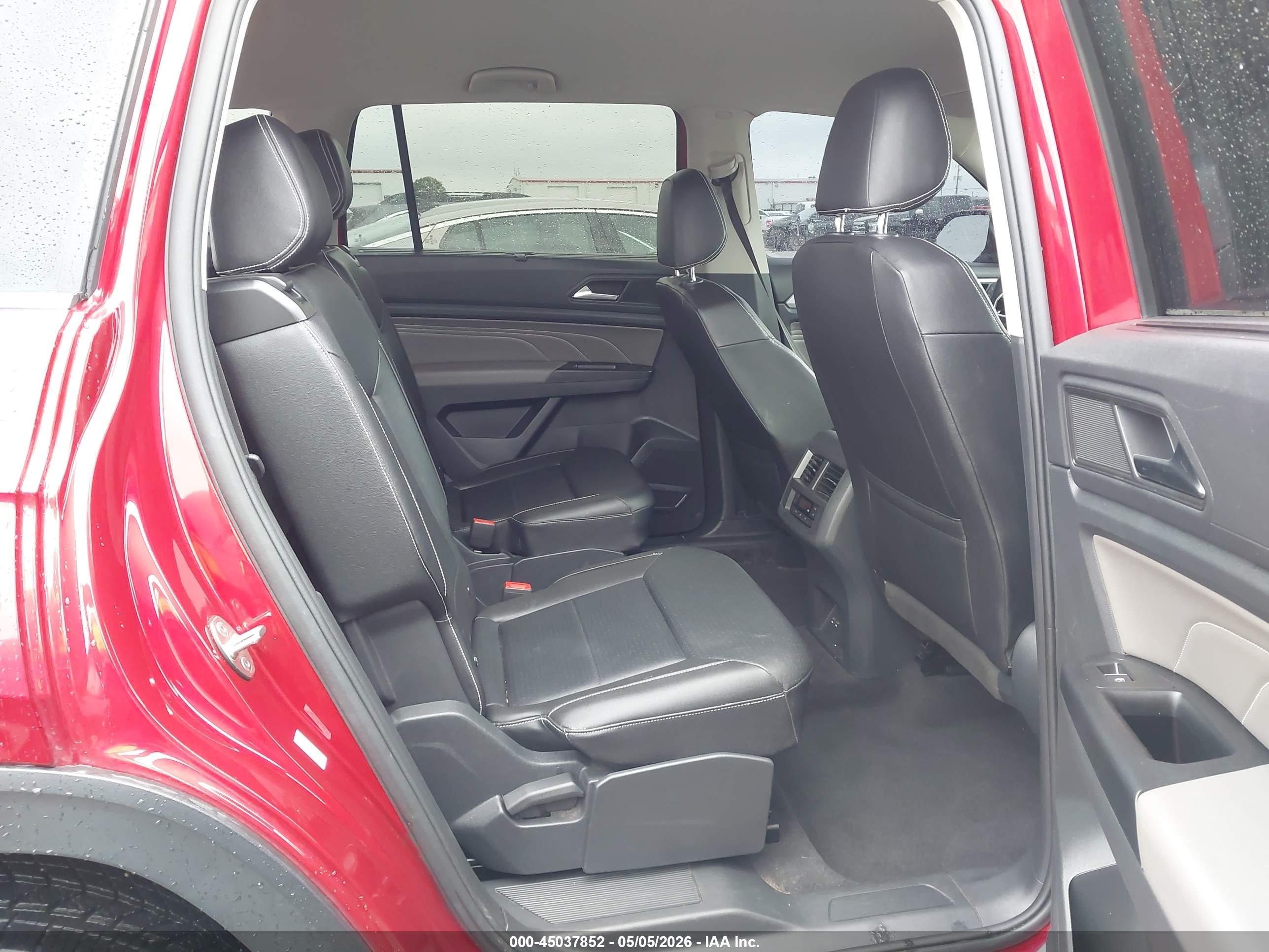 VOLKSWAGEN ATLAS image 8
