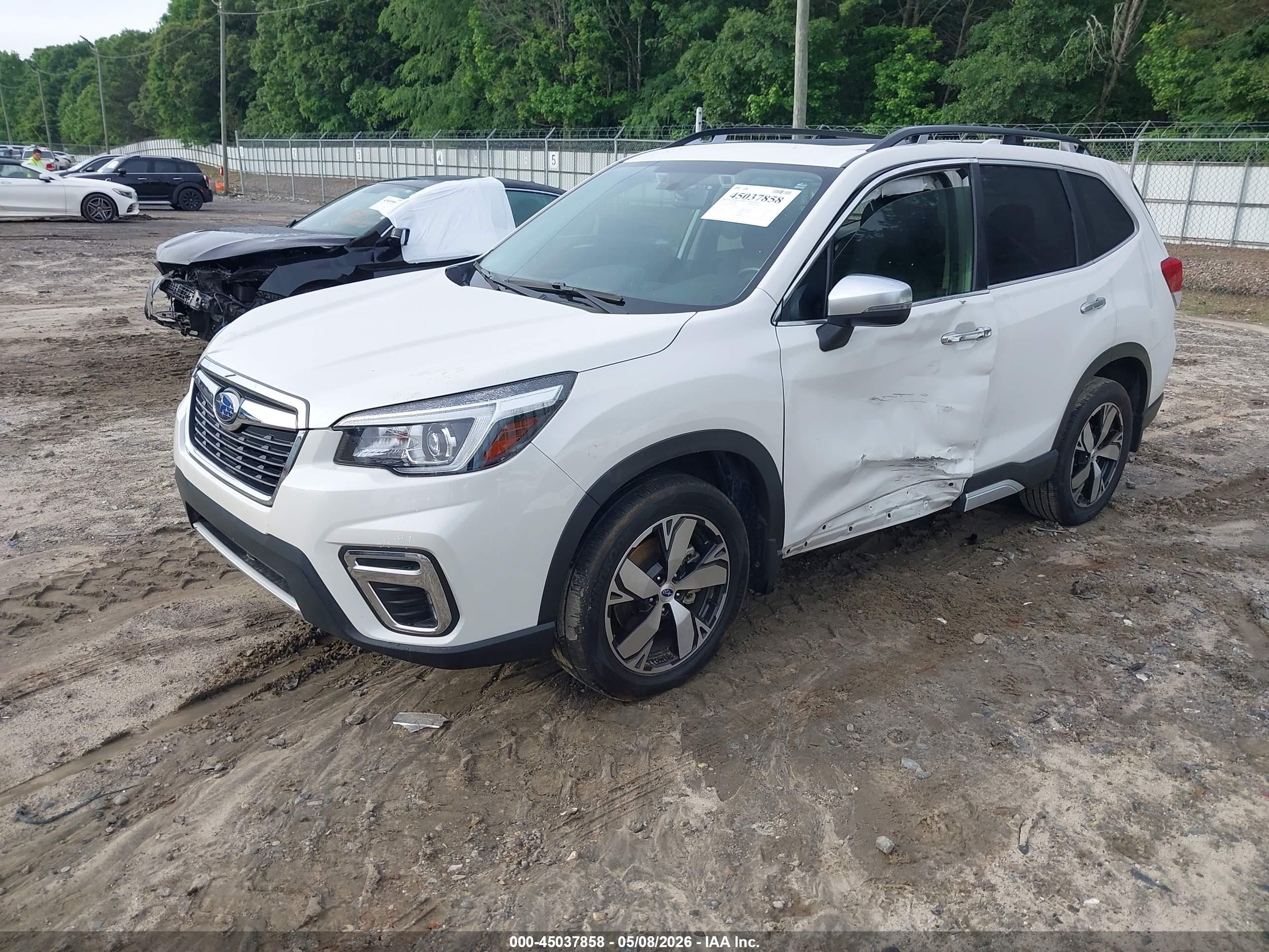 SUBARU FORESTER image 2