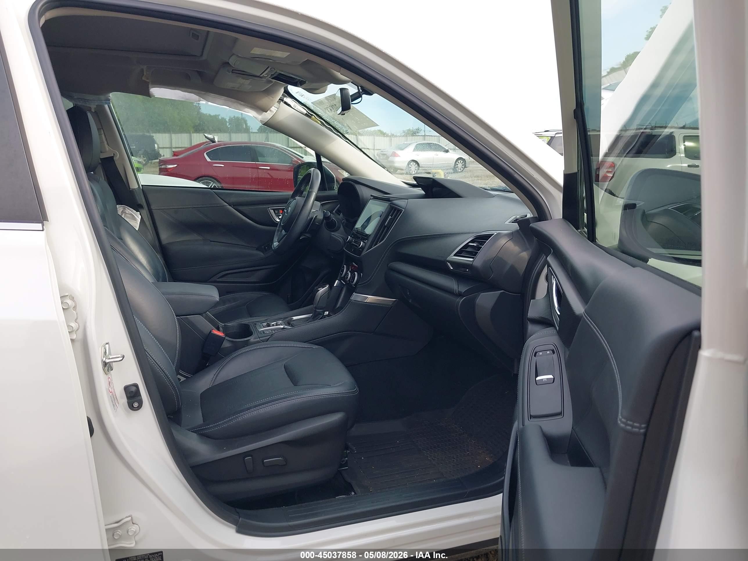 SUBARU FORESTER image 5