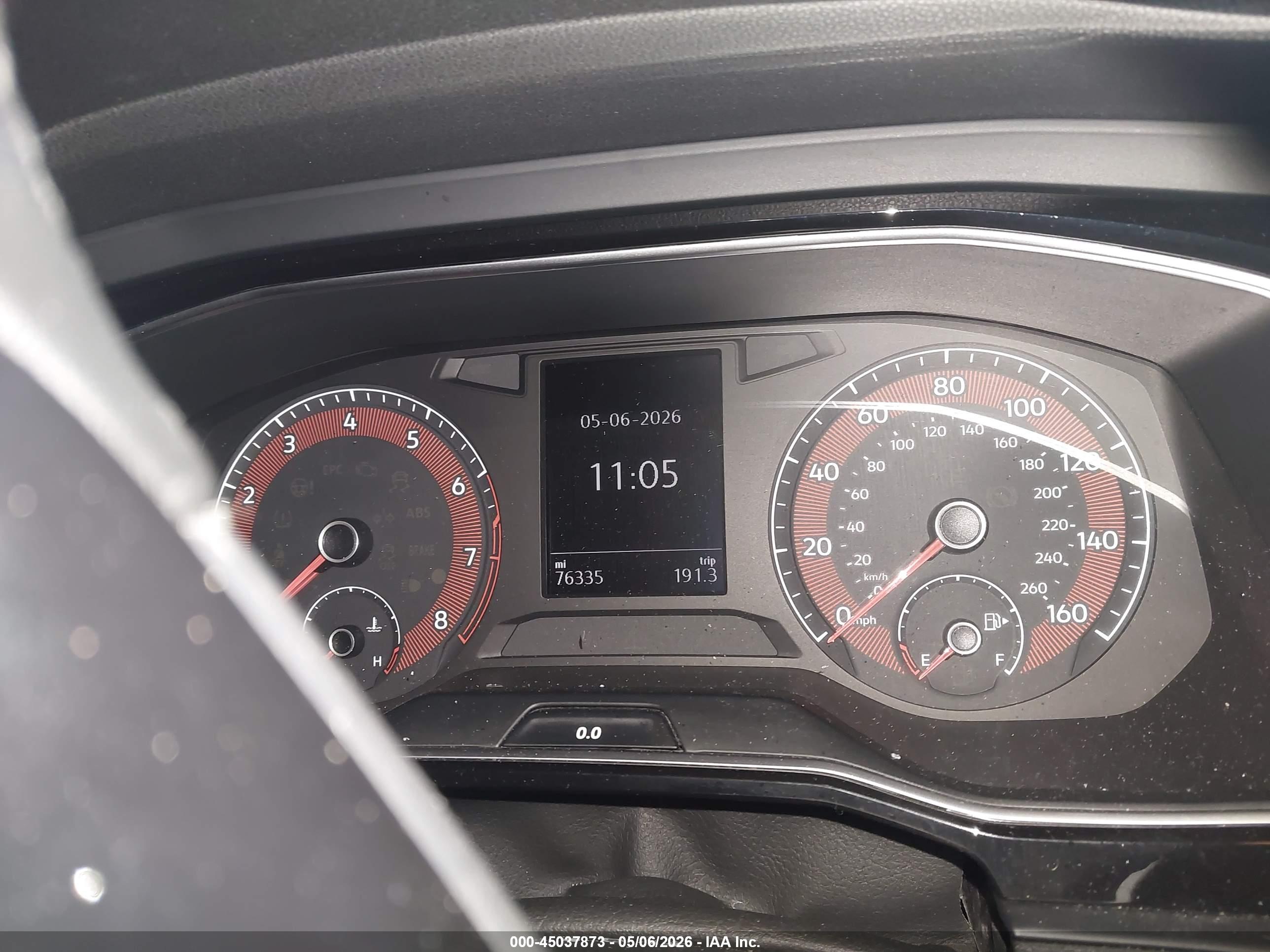 VOLKSWAGEN JETTA image 7