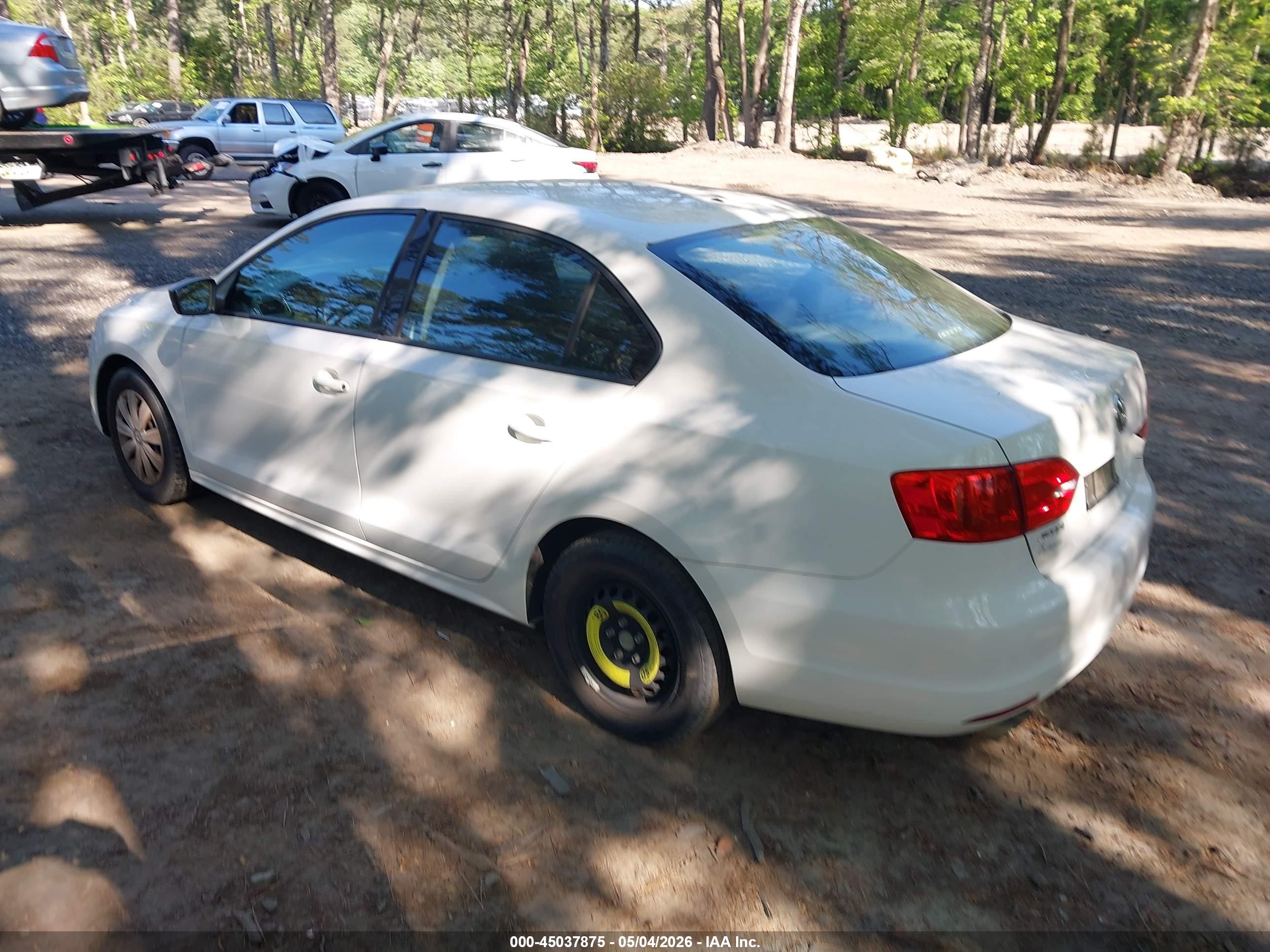 VOLKSWAGEN JETTA image 3