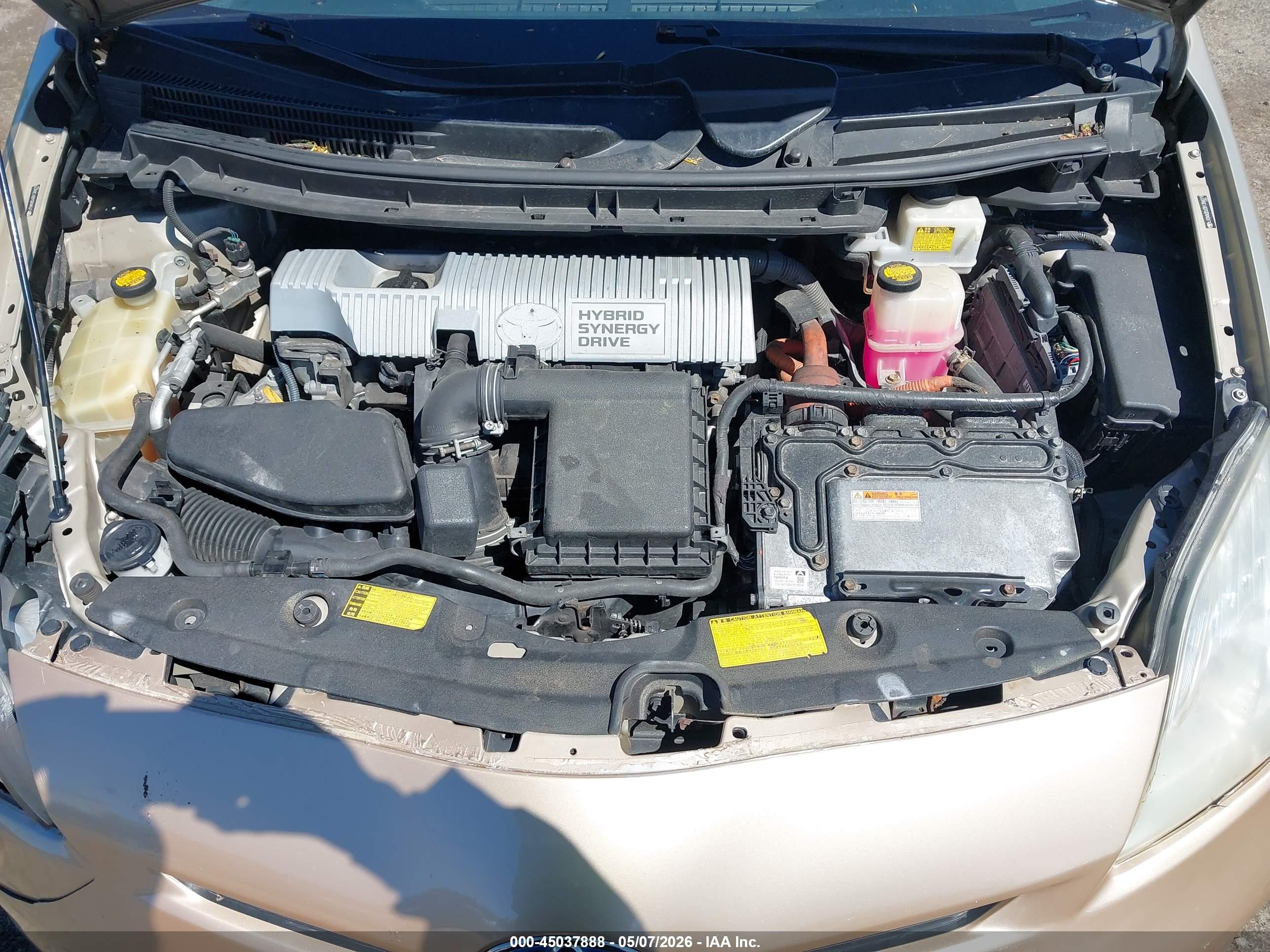TOYOTA PRIUS image 10