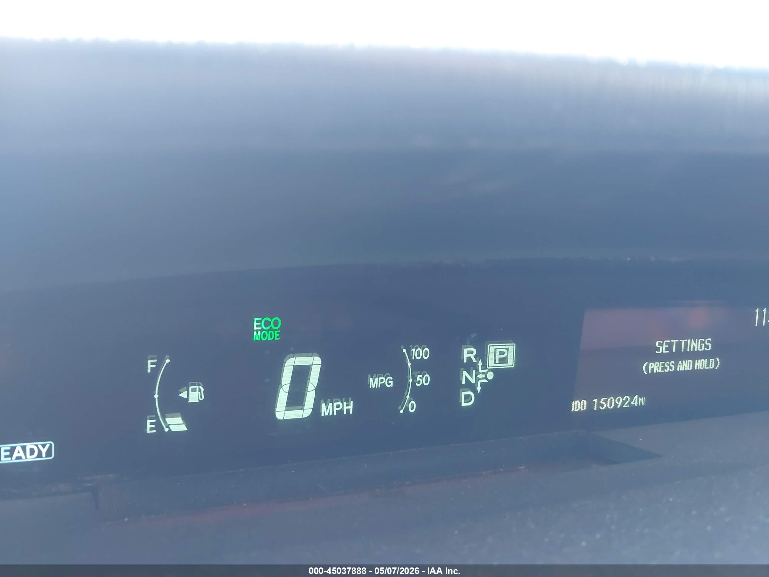 TOYOTA PRIUS image 7