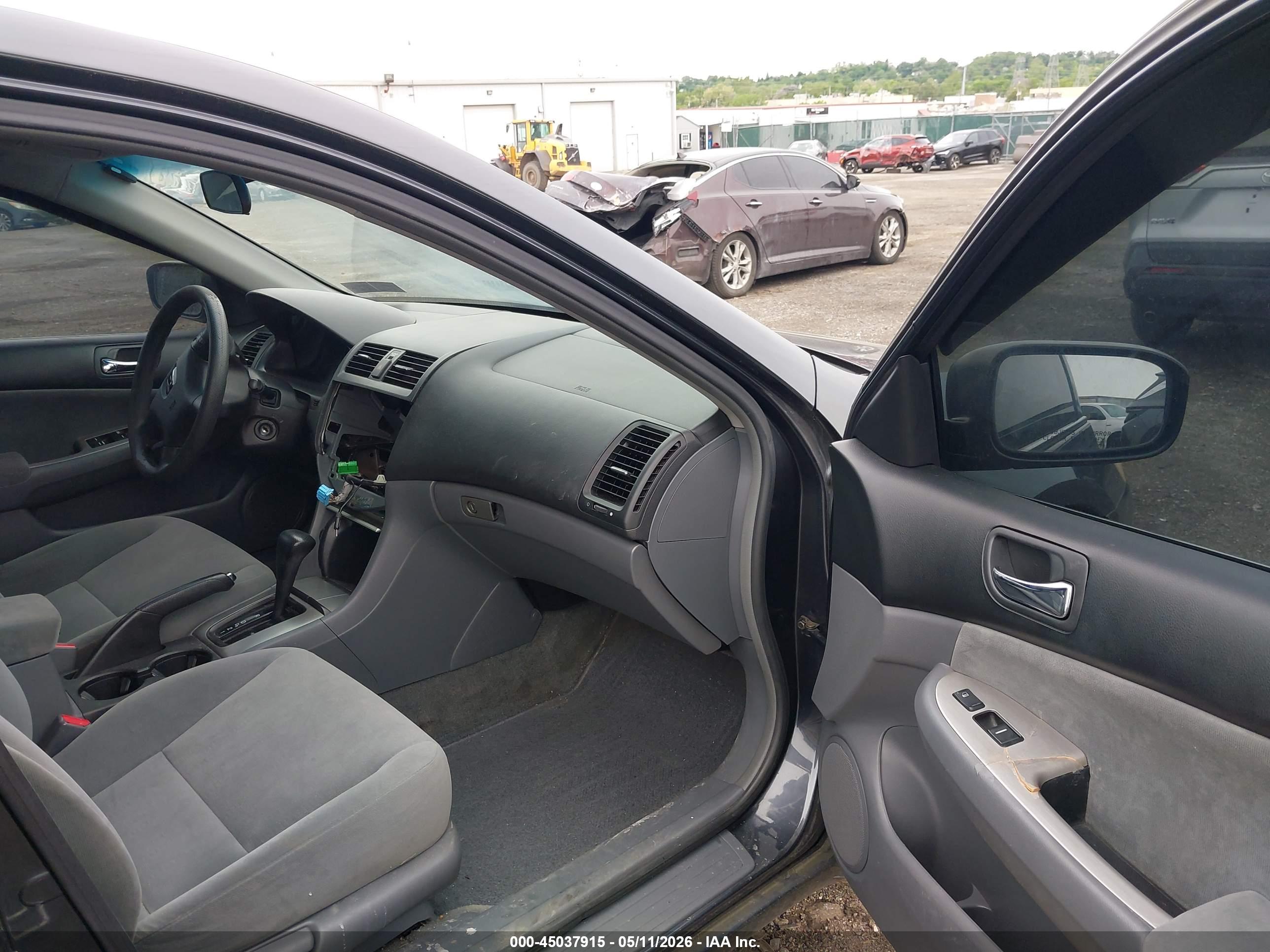 HONDA ACCORD image 5