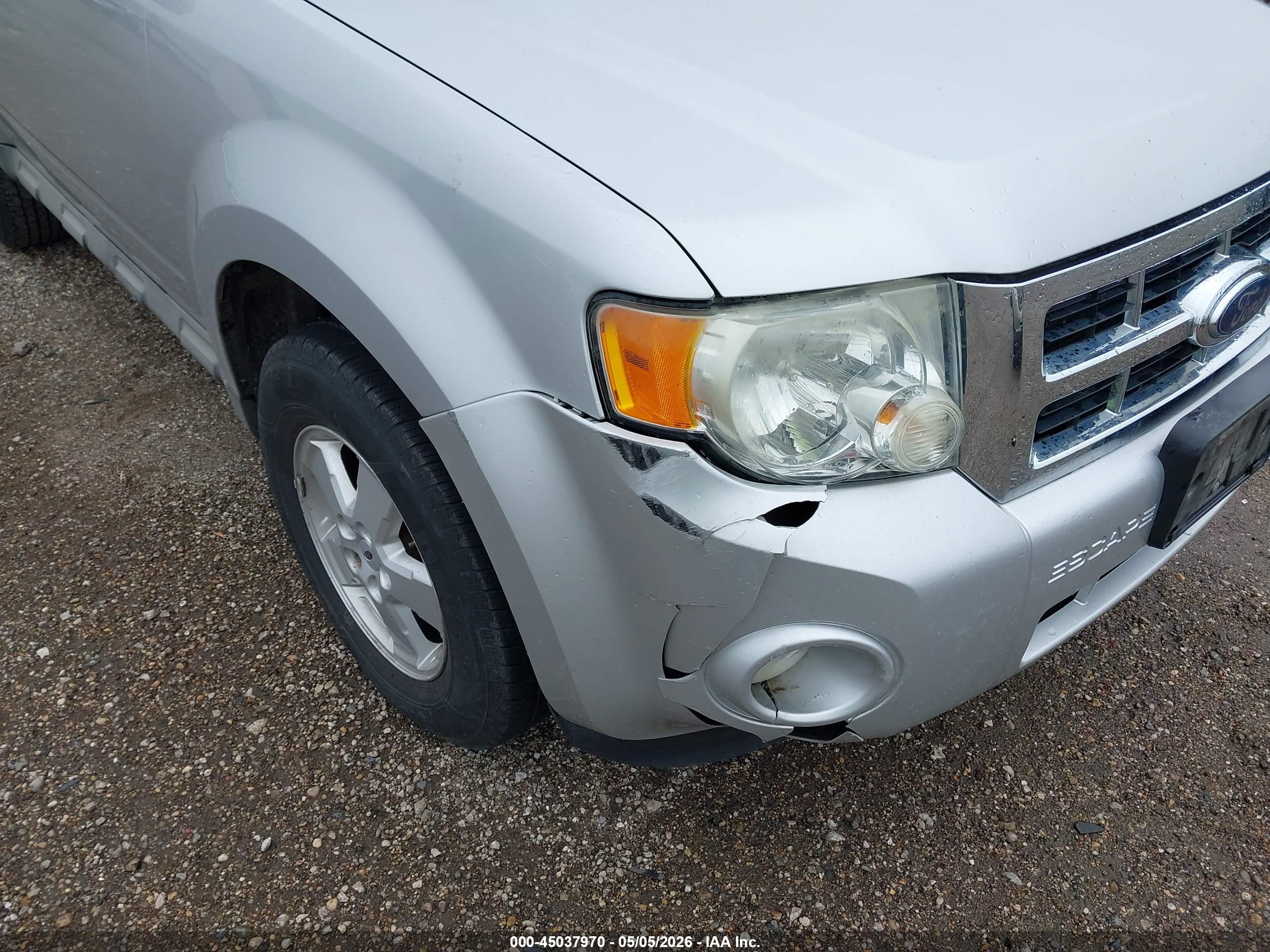 FORD ESCAPE image 6