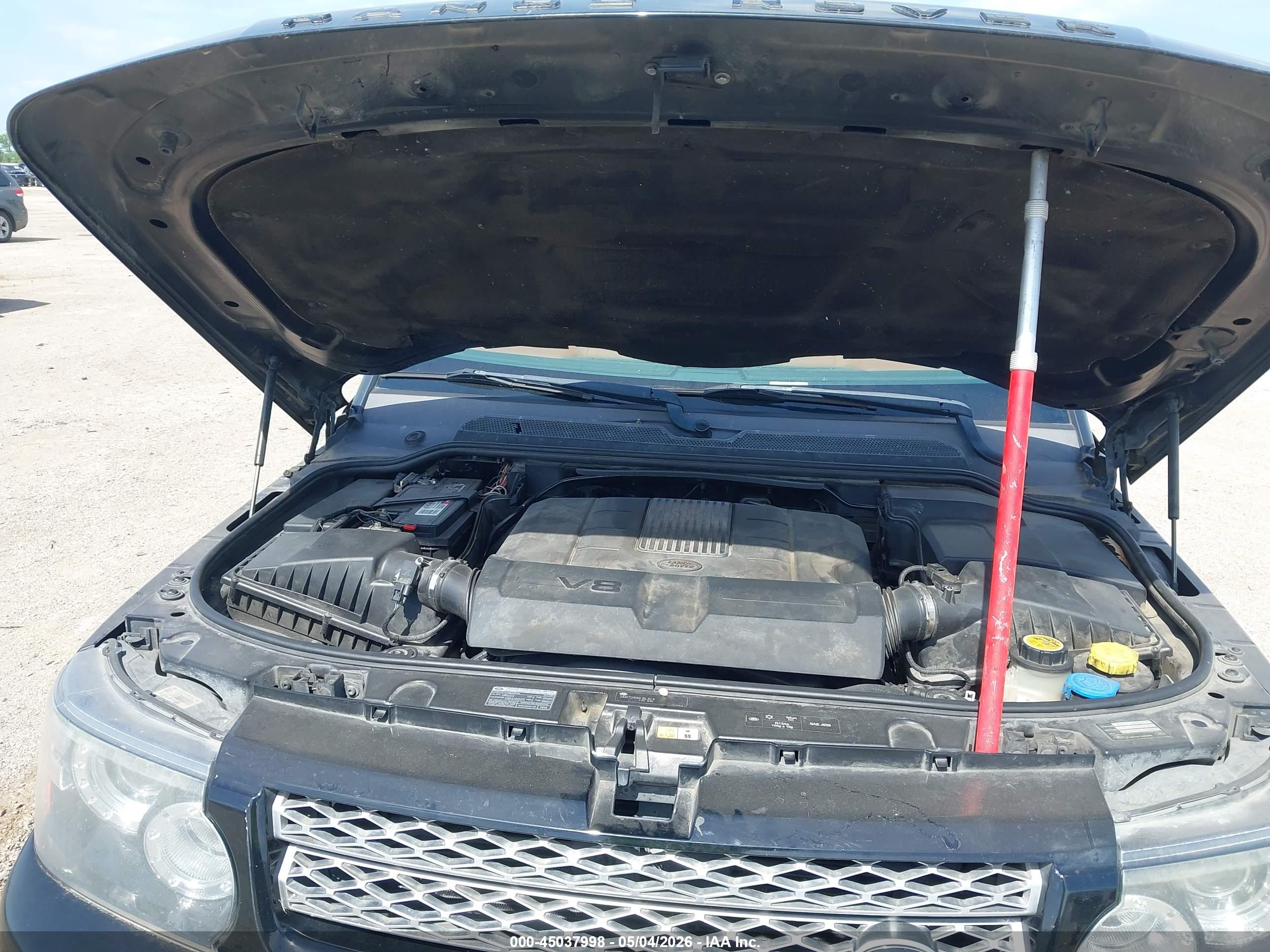 LAND ROVER image 10