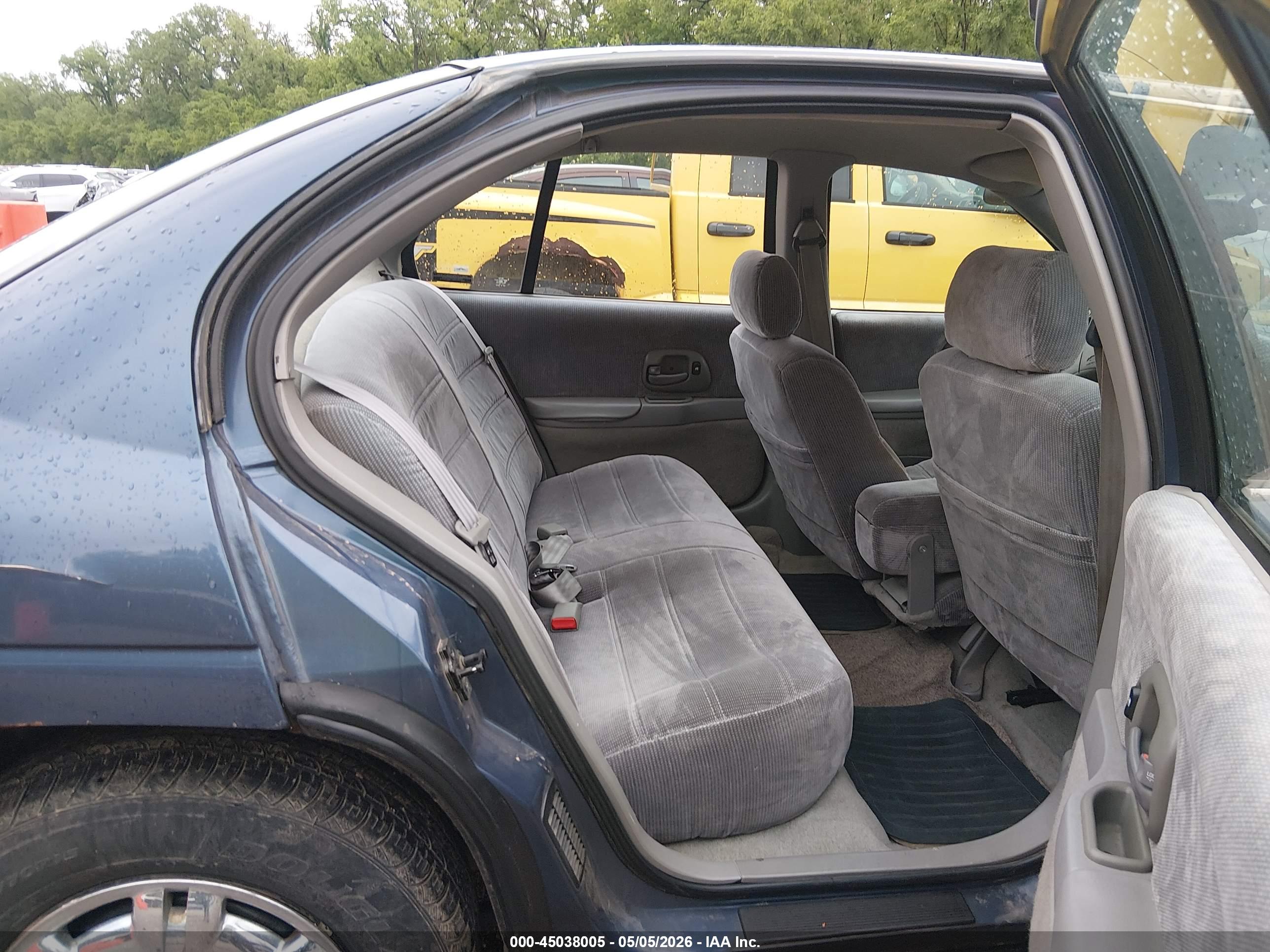 CHEVROLET LUMINA image 8