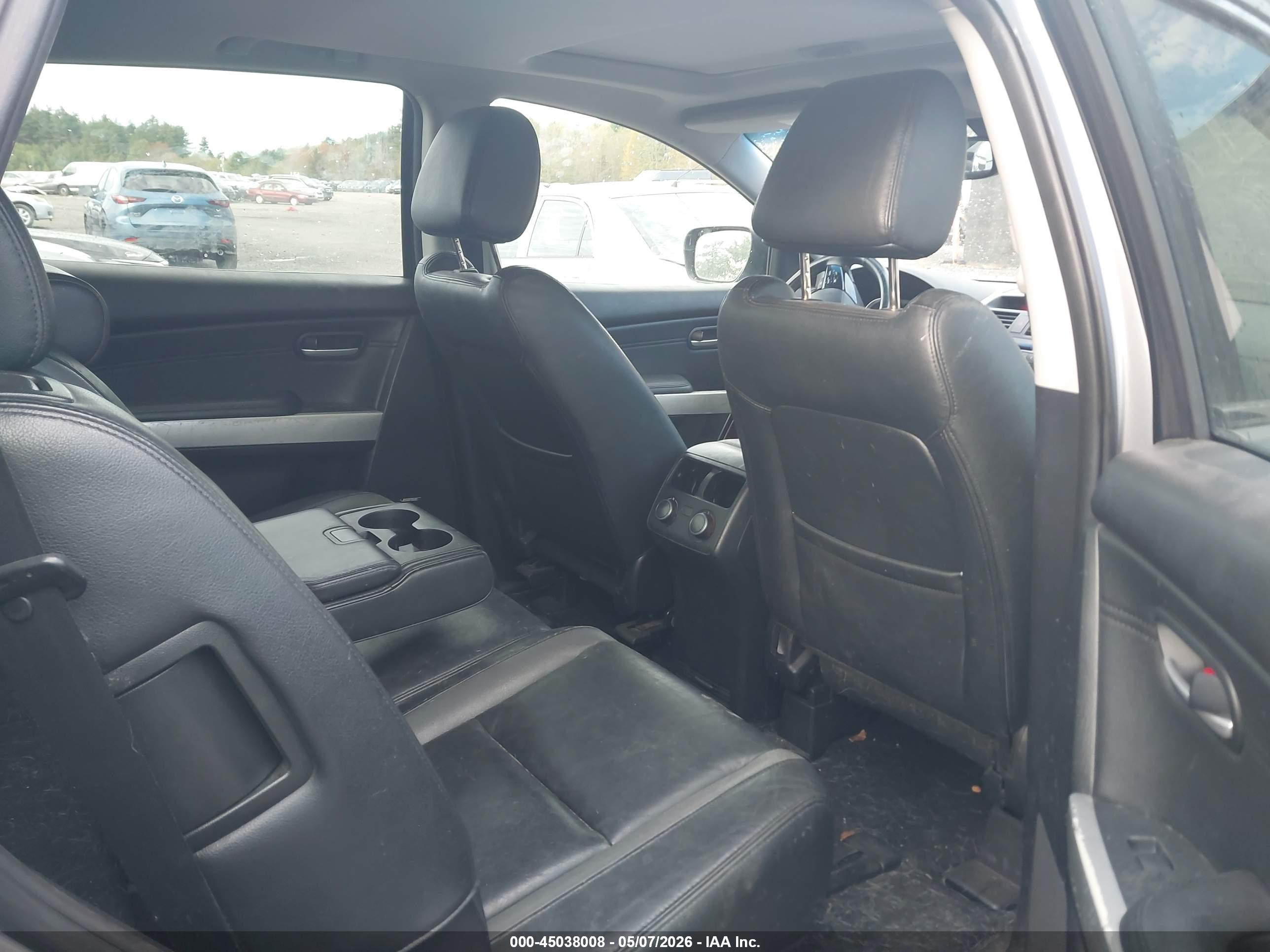 MAZDA CX-9 image 8
