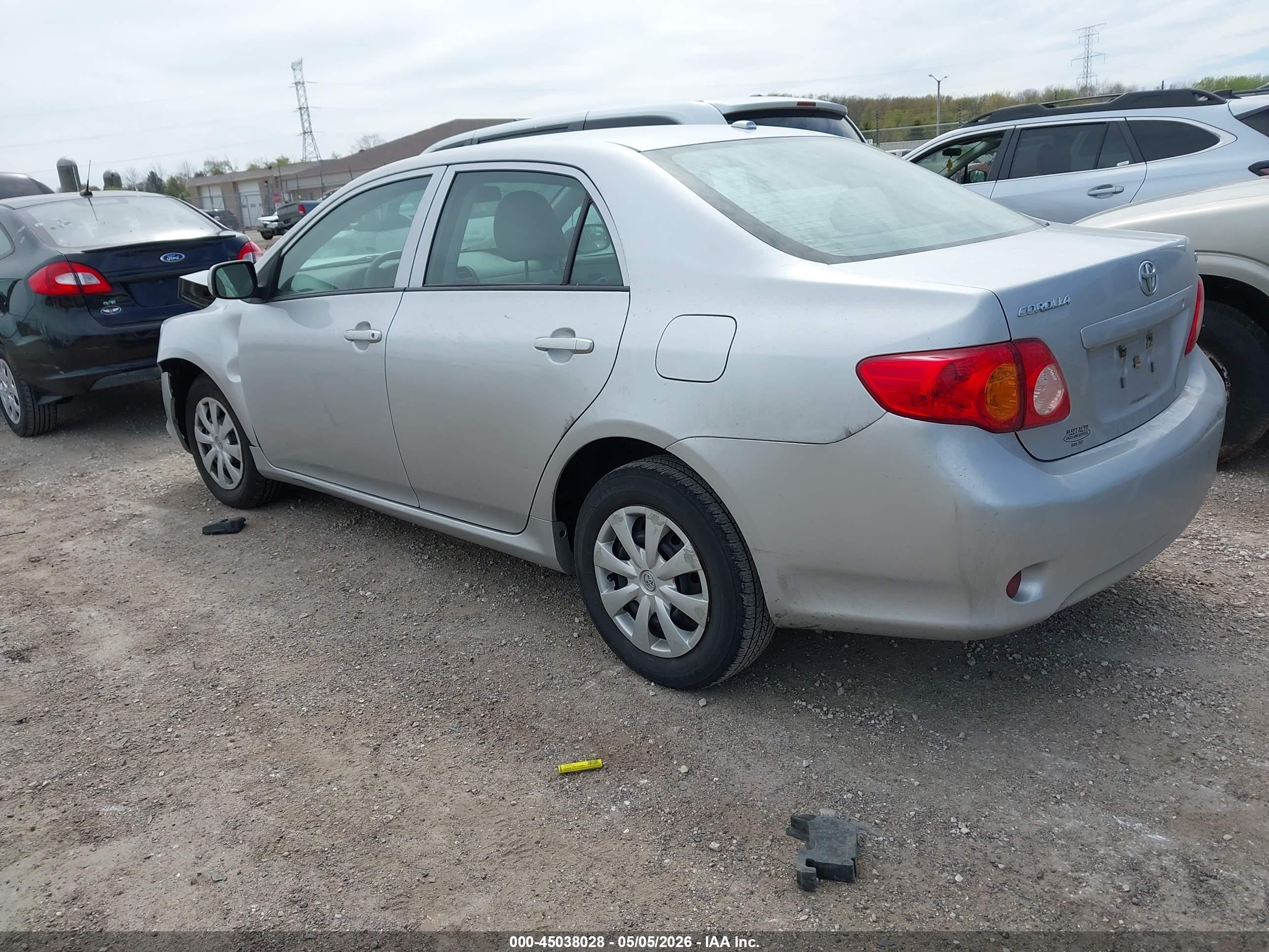 TOYOTA COROLLA image 3