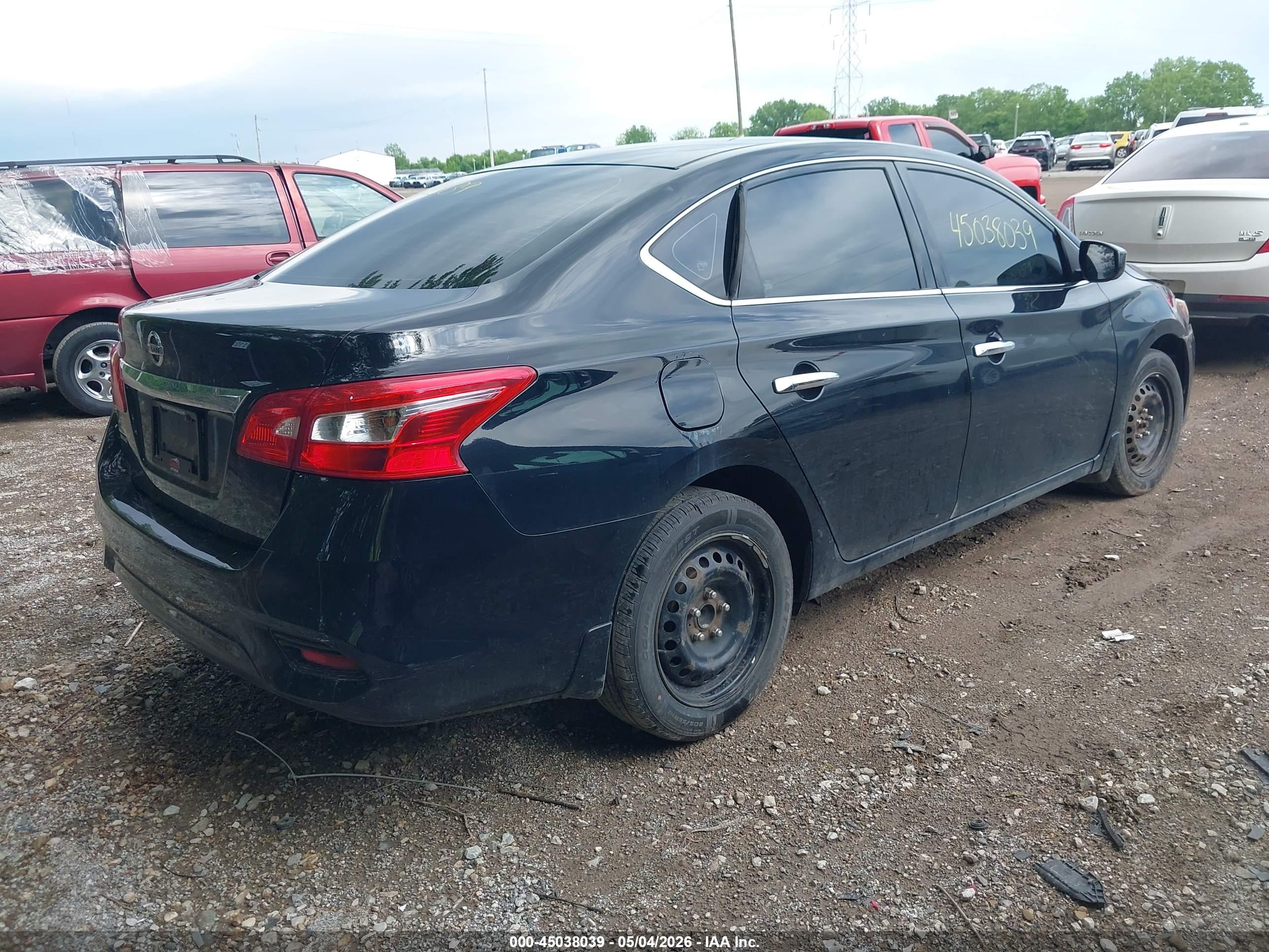 NISSAN SENTRA image 4