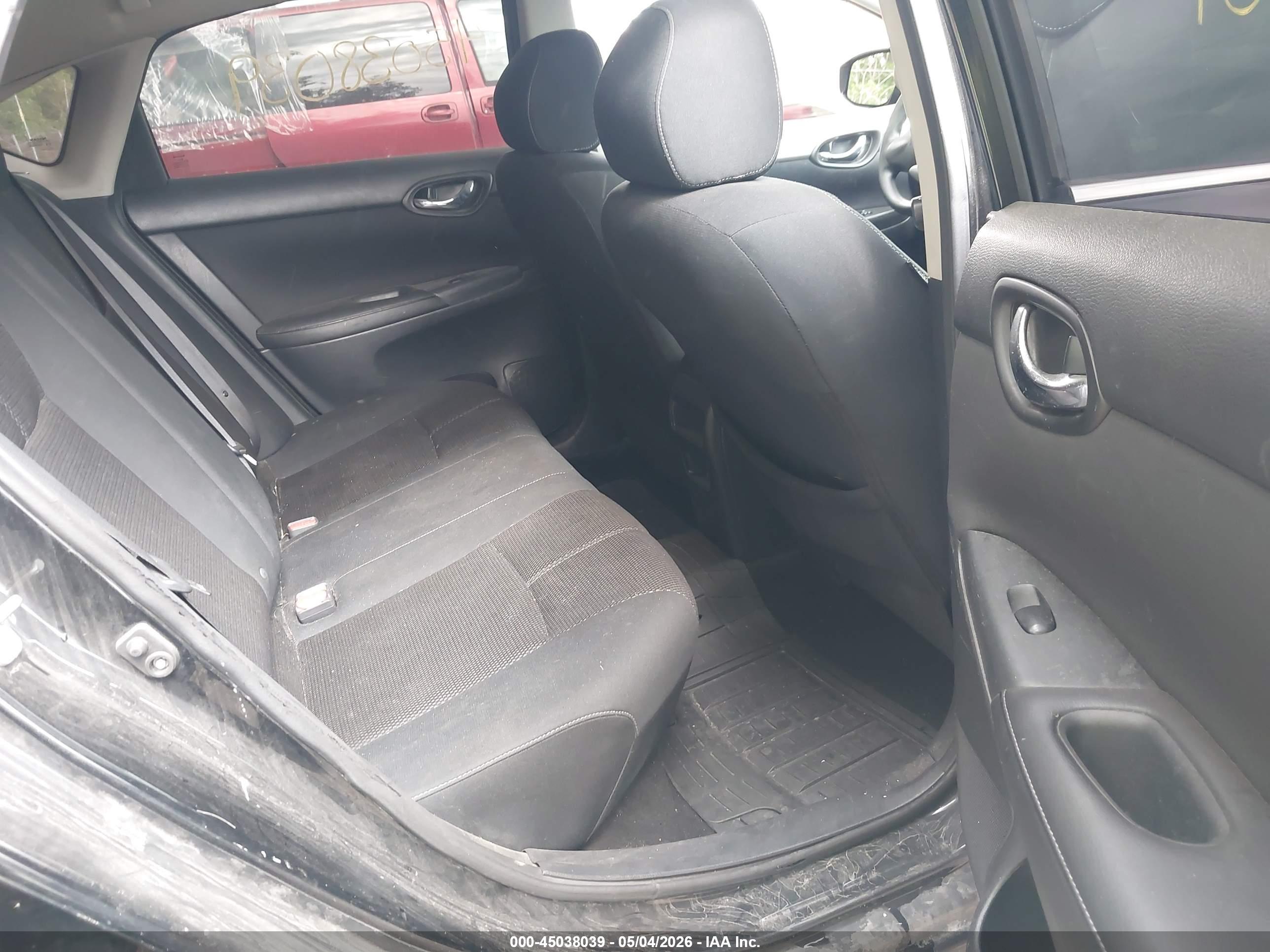 NISSAN SENTRA image 8