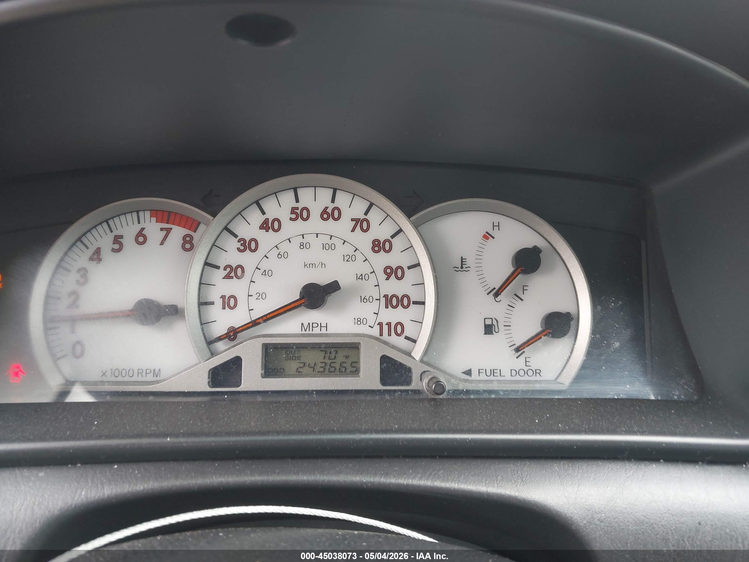 TOYOTA COROLLA image 7