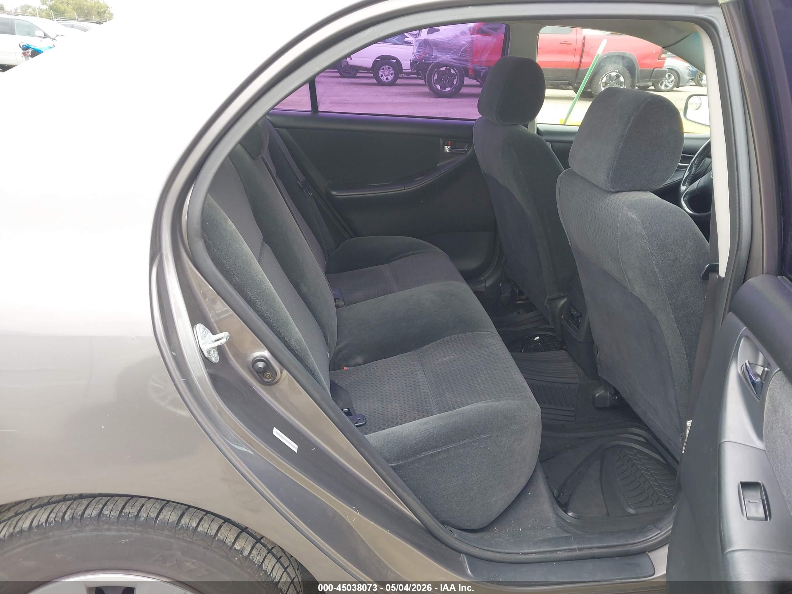 TOYOTA COROLLA image 8