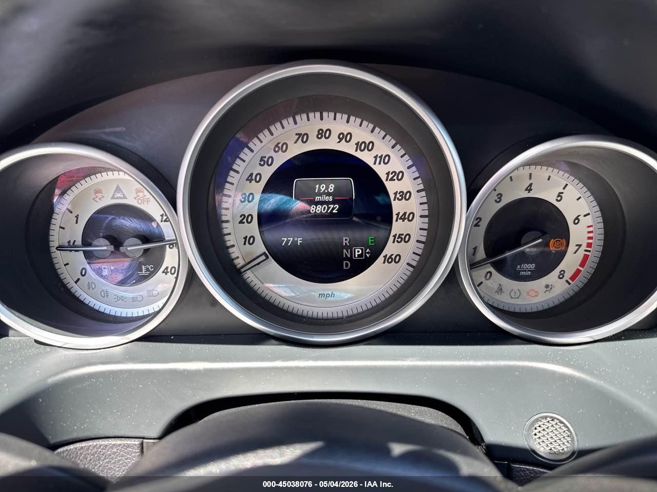 MERCEDES-BENZ E image 7
