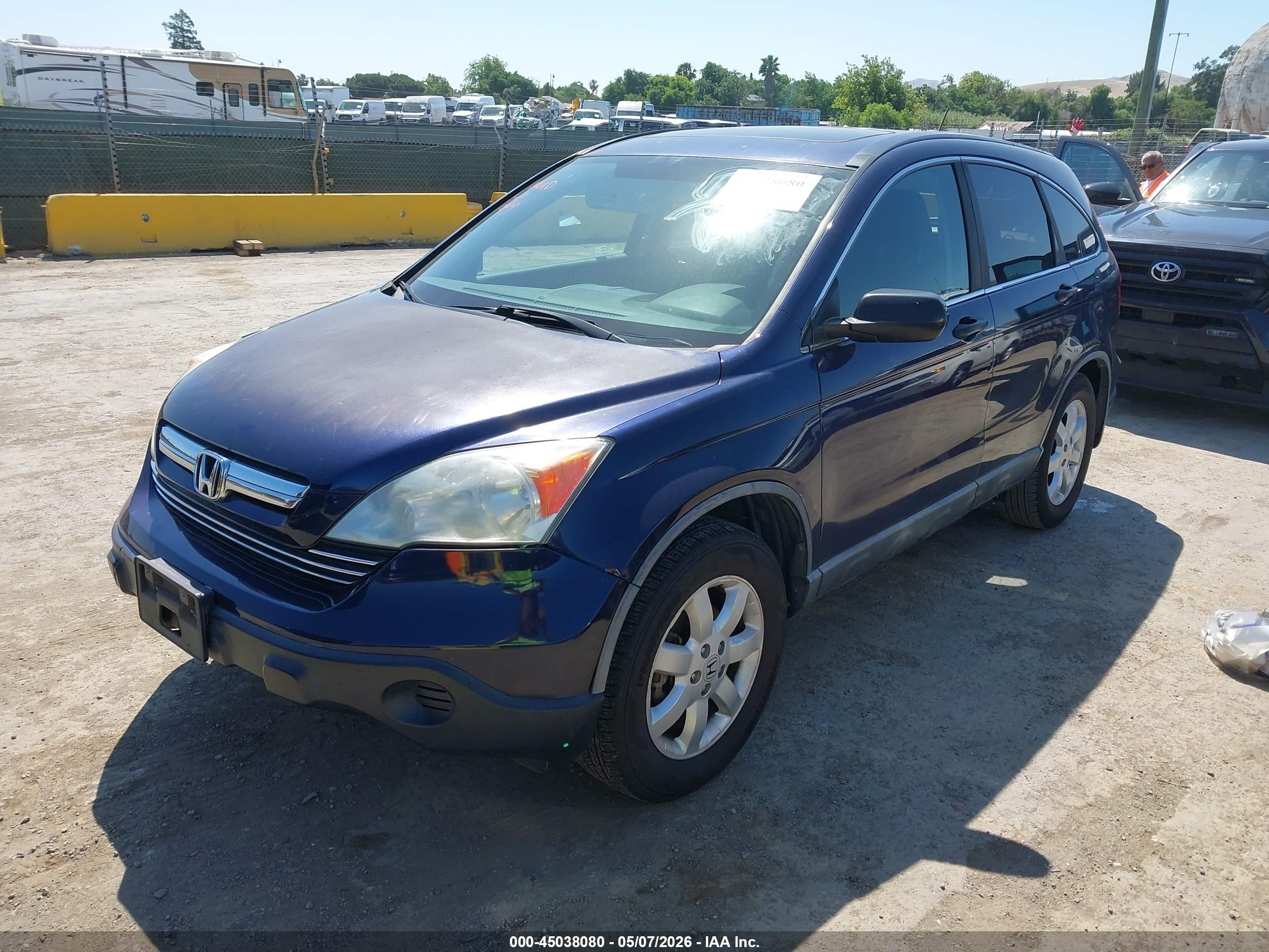 HONDA CR-V image 2