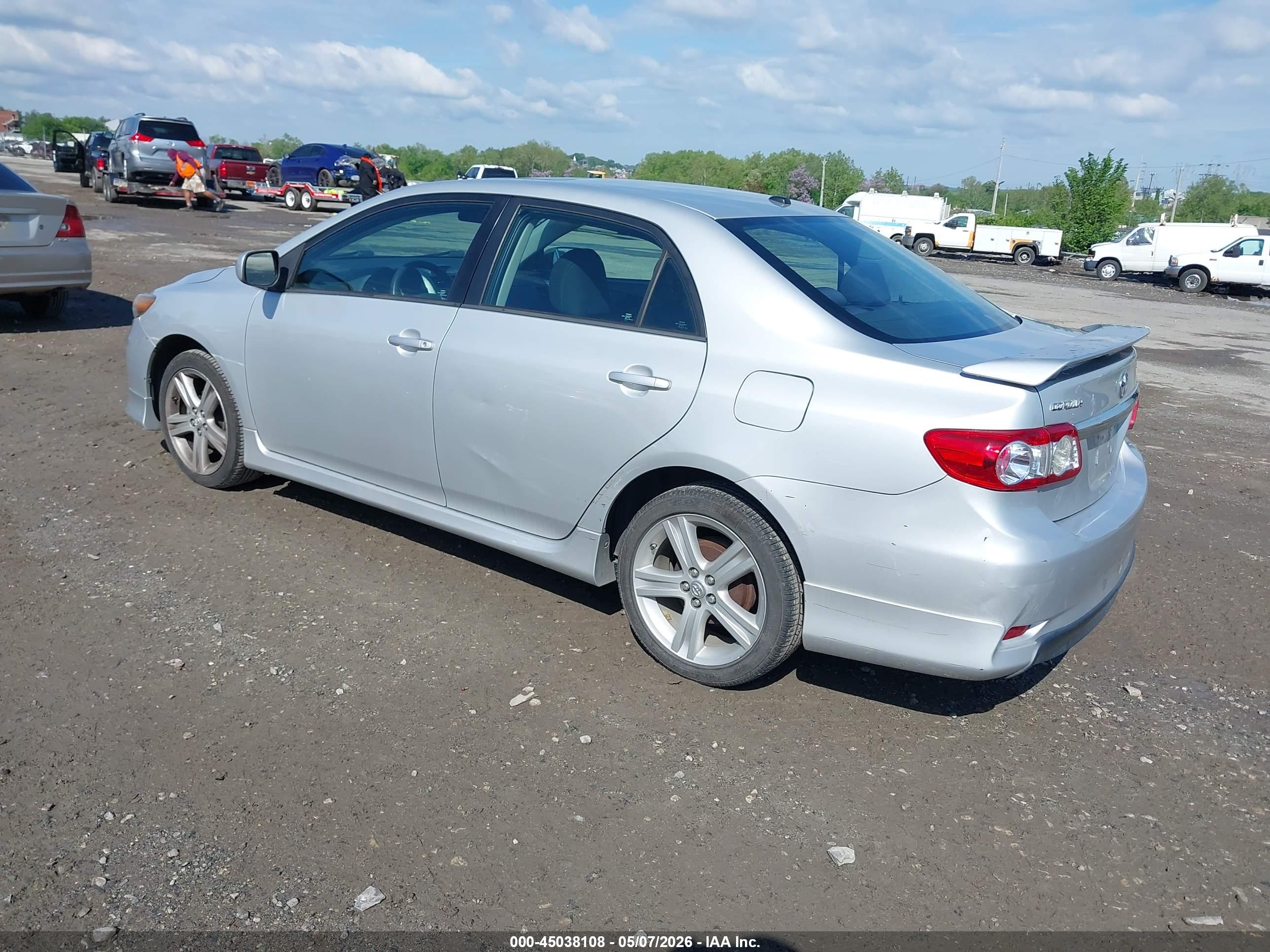 TOYOTA COROLLA image 3