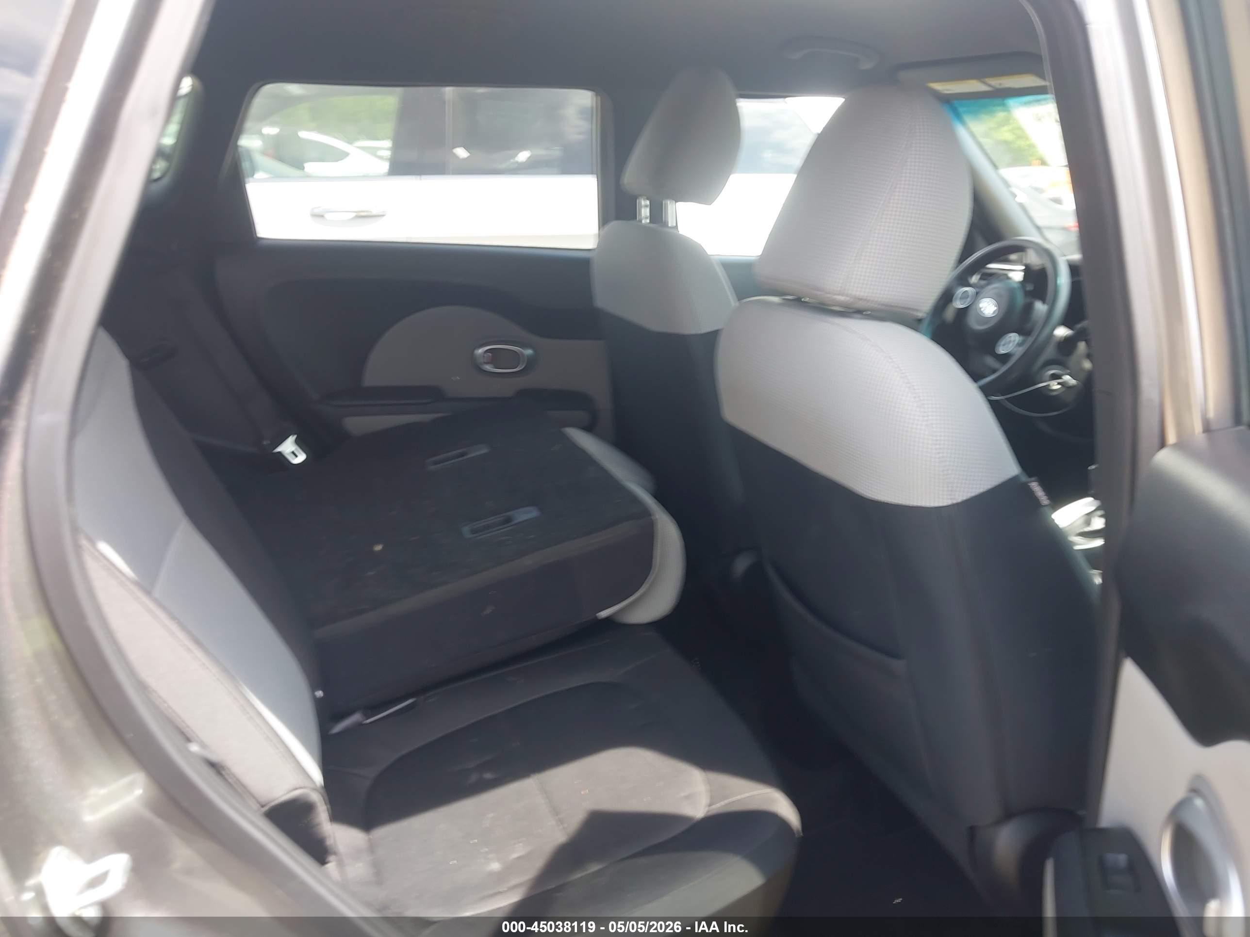 KIA SOUL image 8
