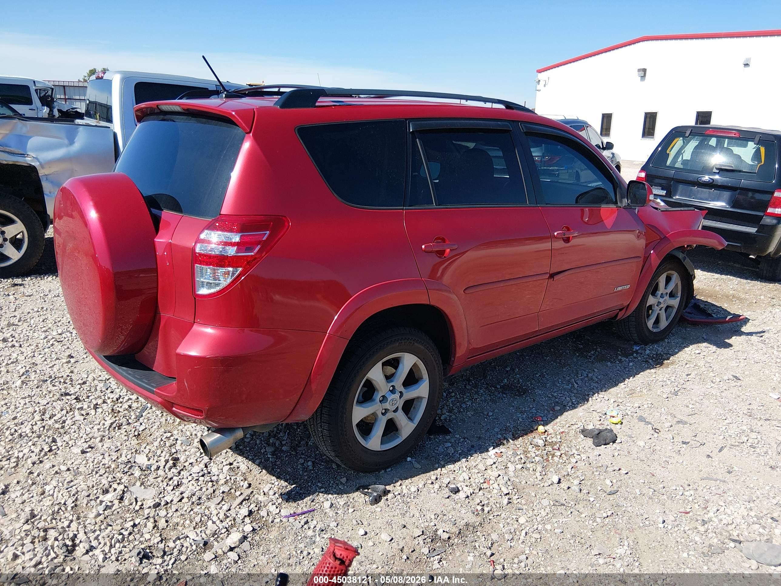 TOYOTA RAV4 image 4