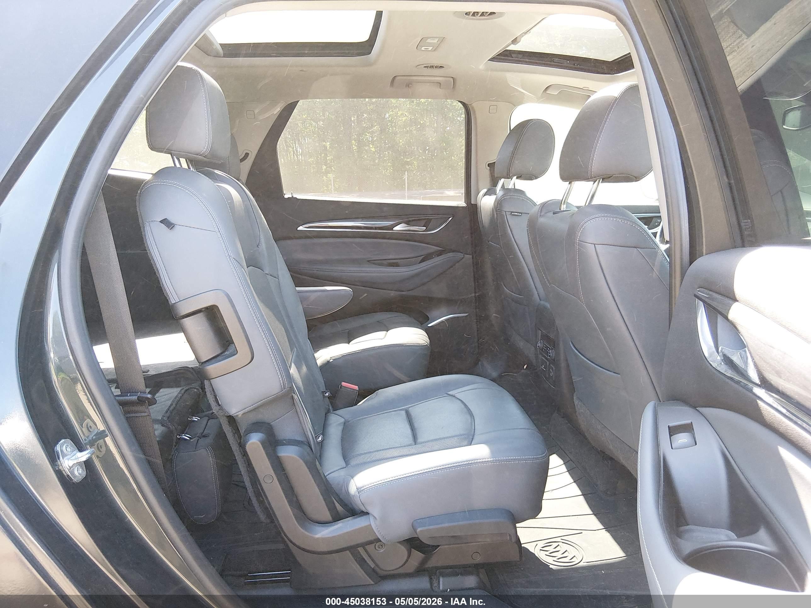 BUICK ENCLAVE image 8