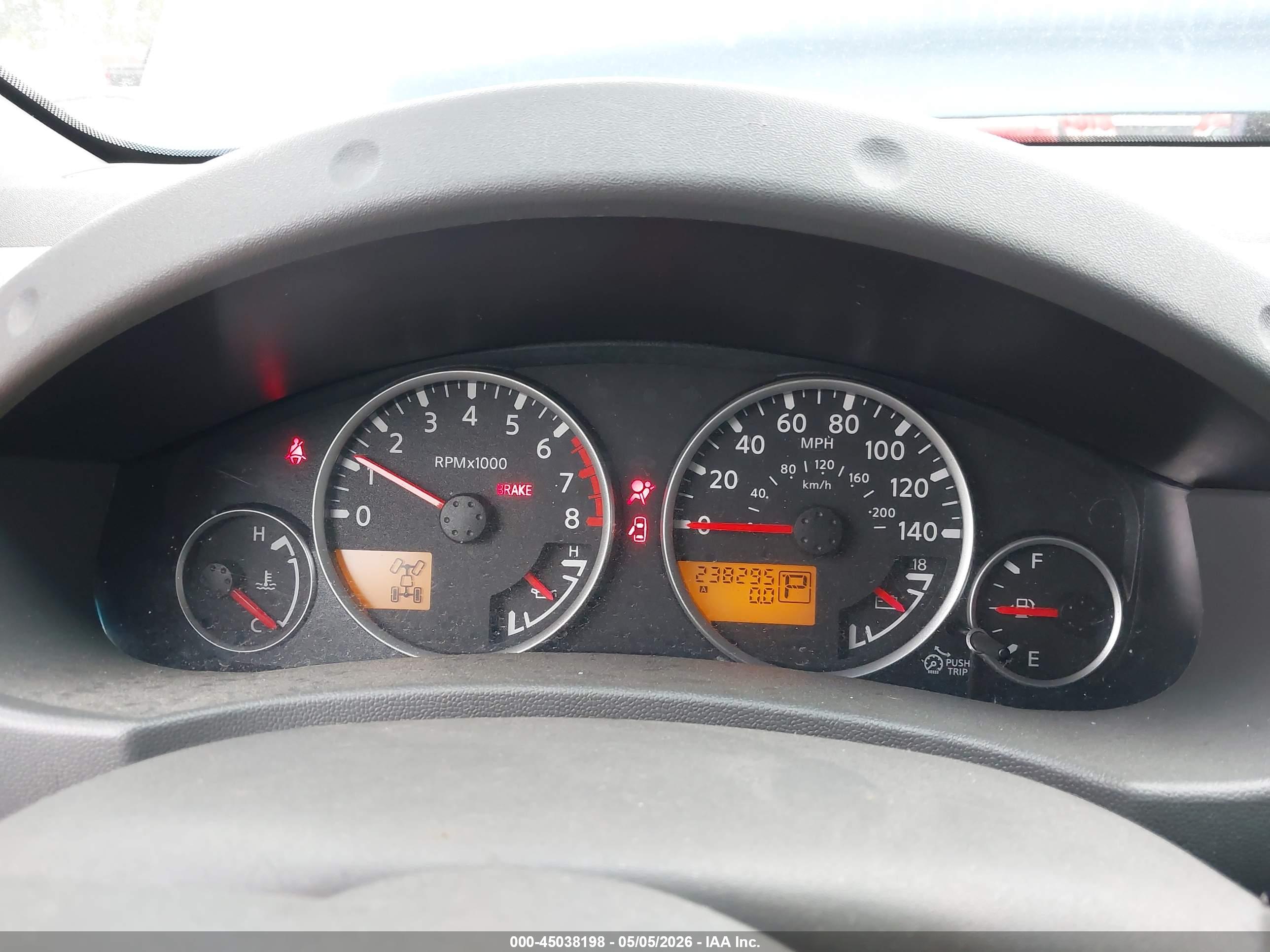 NISSAN FRONTIER image 7