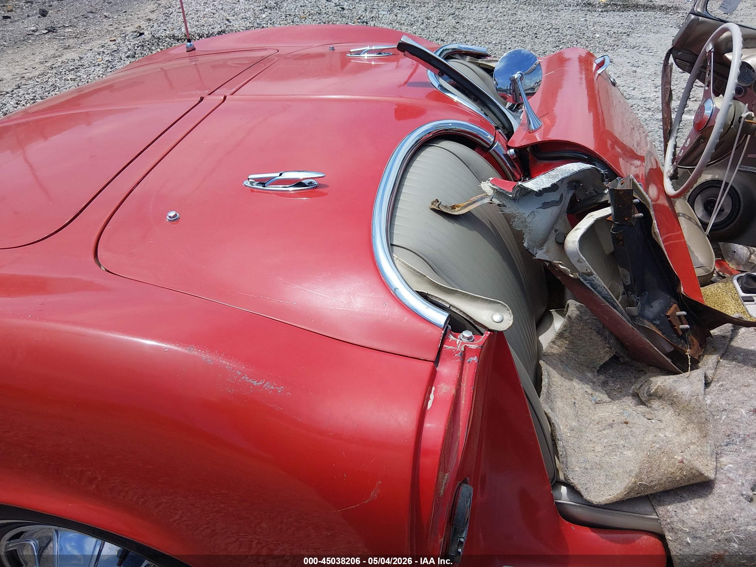 CHEVROLET CORVETTE image 8