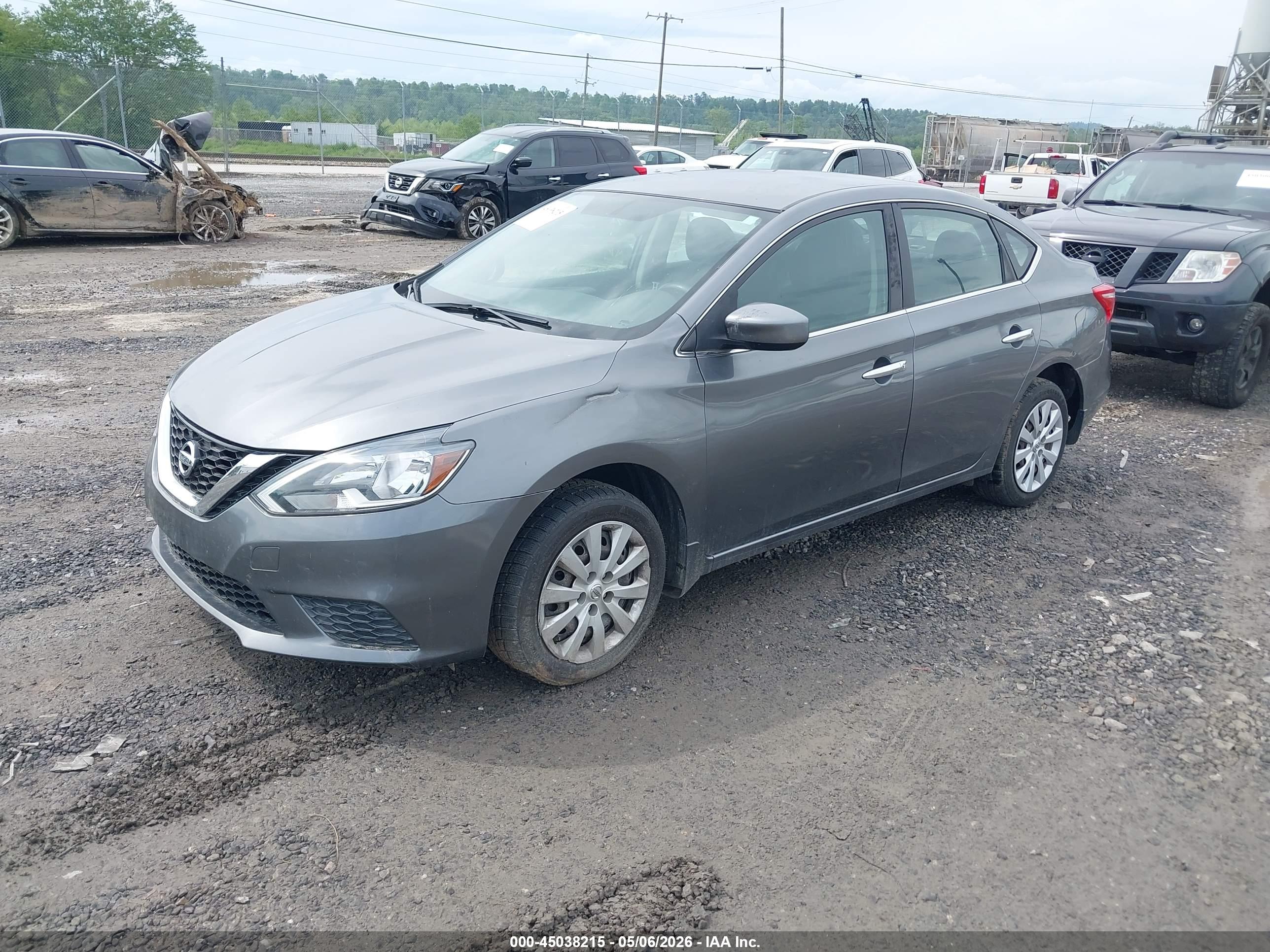 NISSAN SENTRA image 2