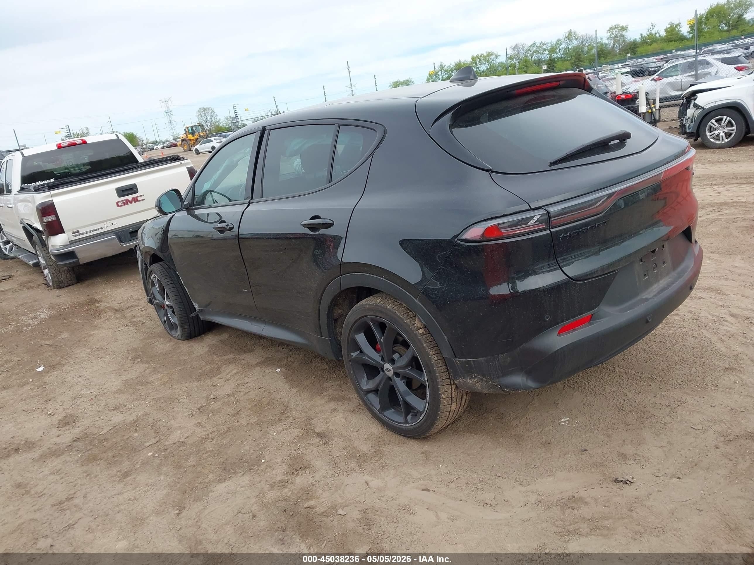 DODGE HORNET image 3
