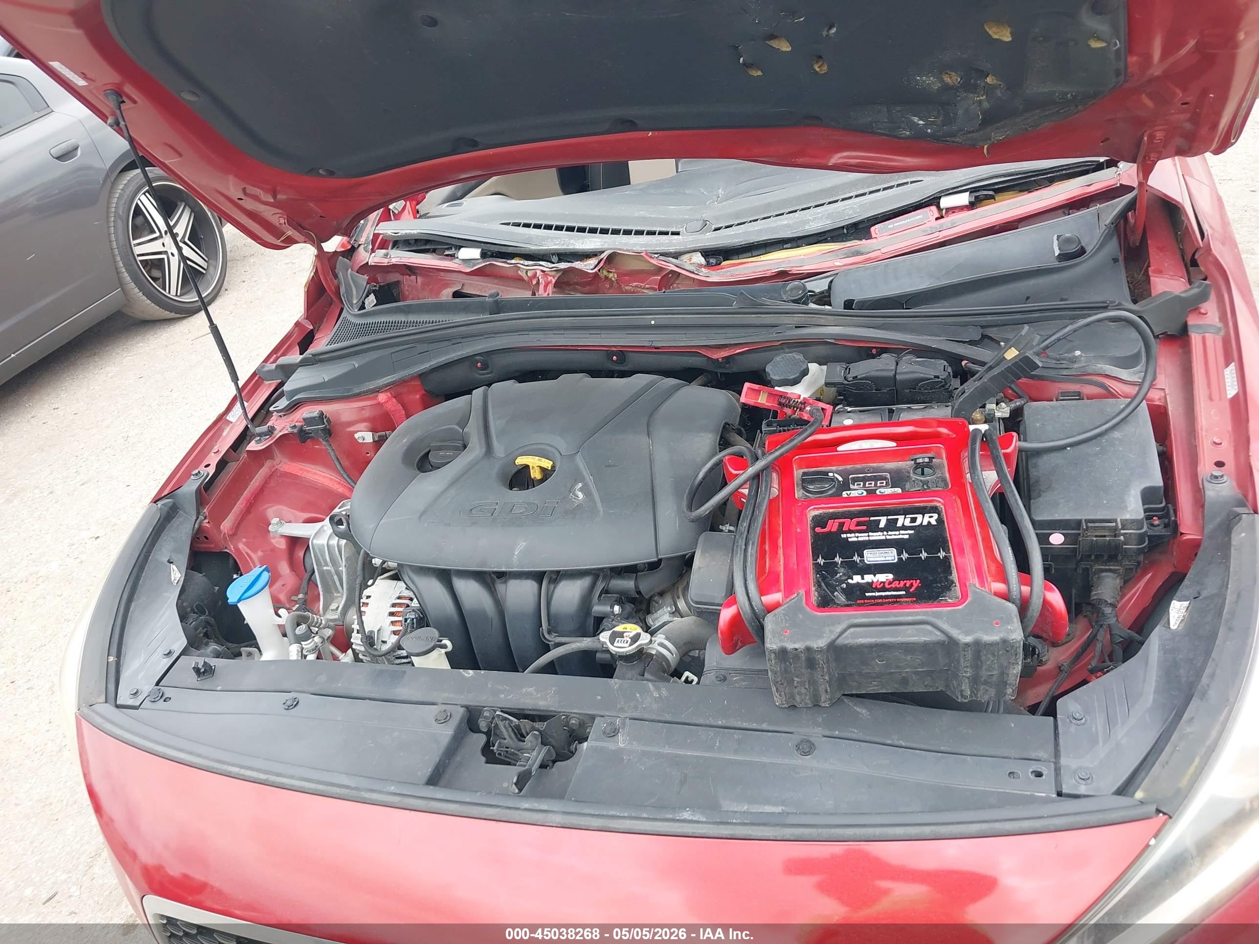 HYUNDAI ELANTRA image 10