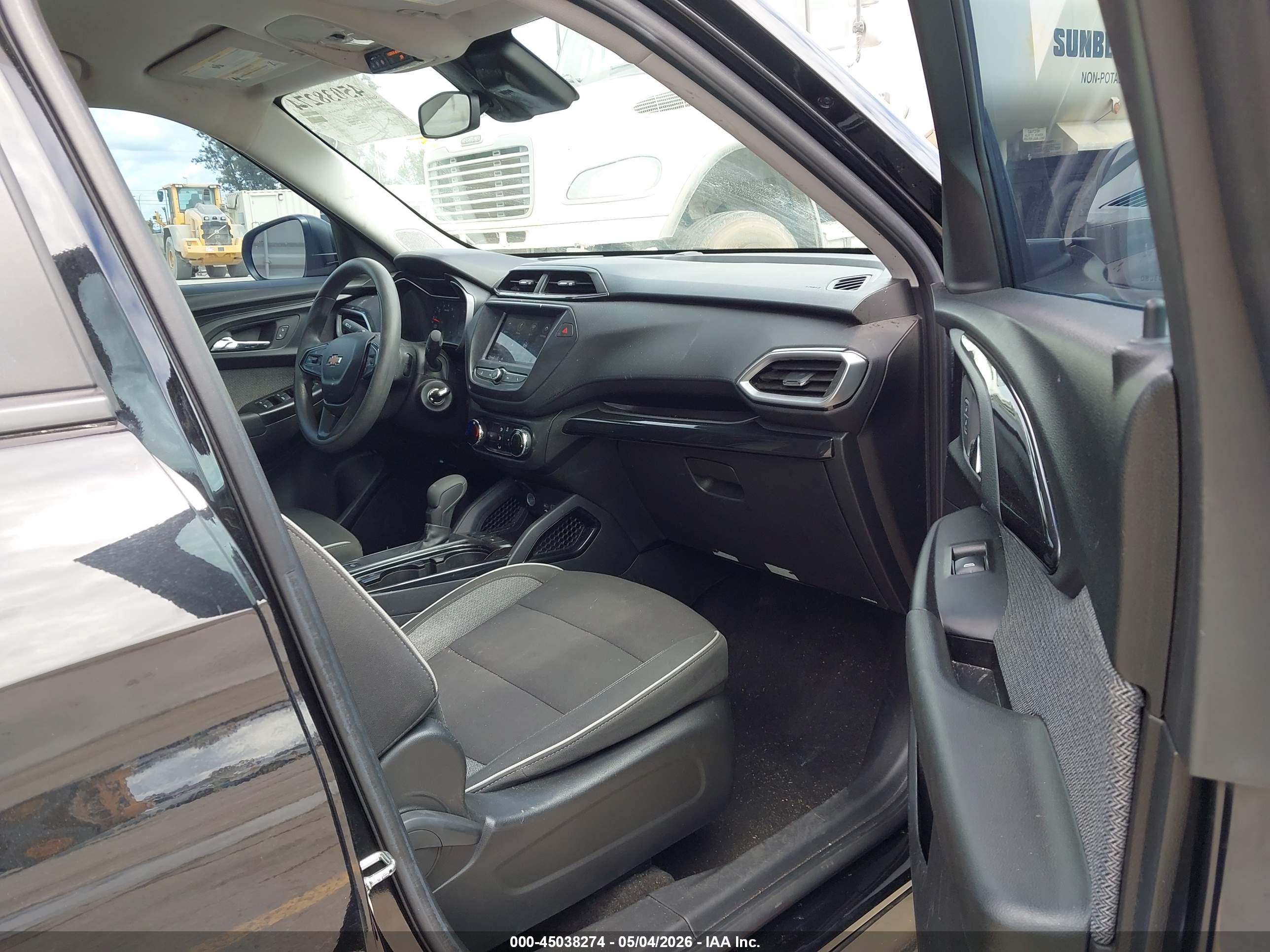 CHEVROLET TRAILBLAZER image 5