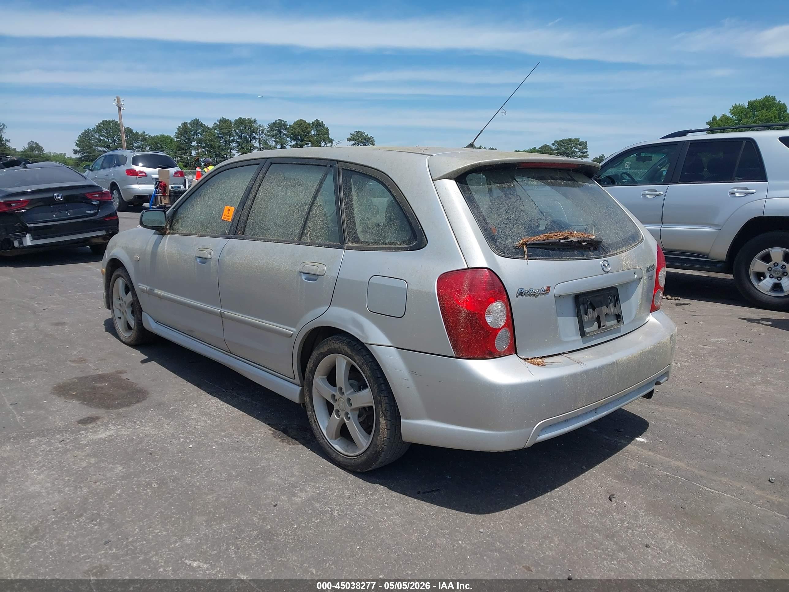 MAZDA PROTEGE5 image 3