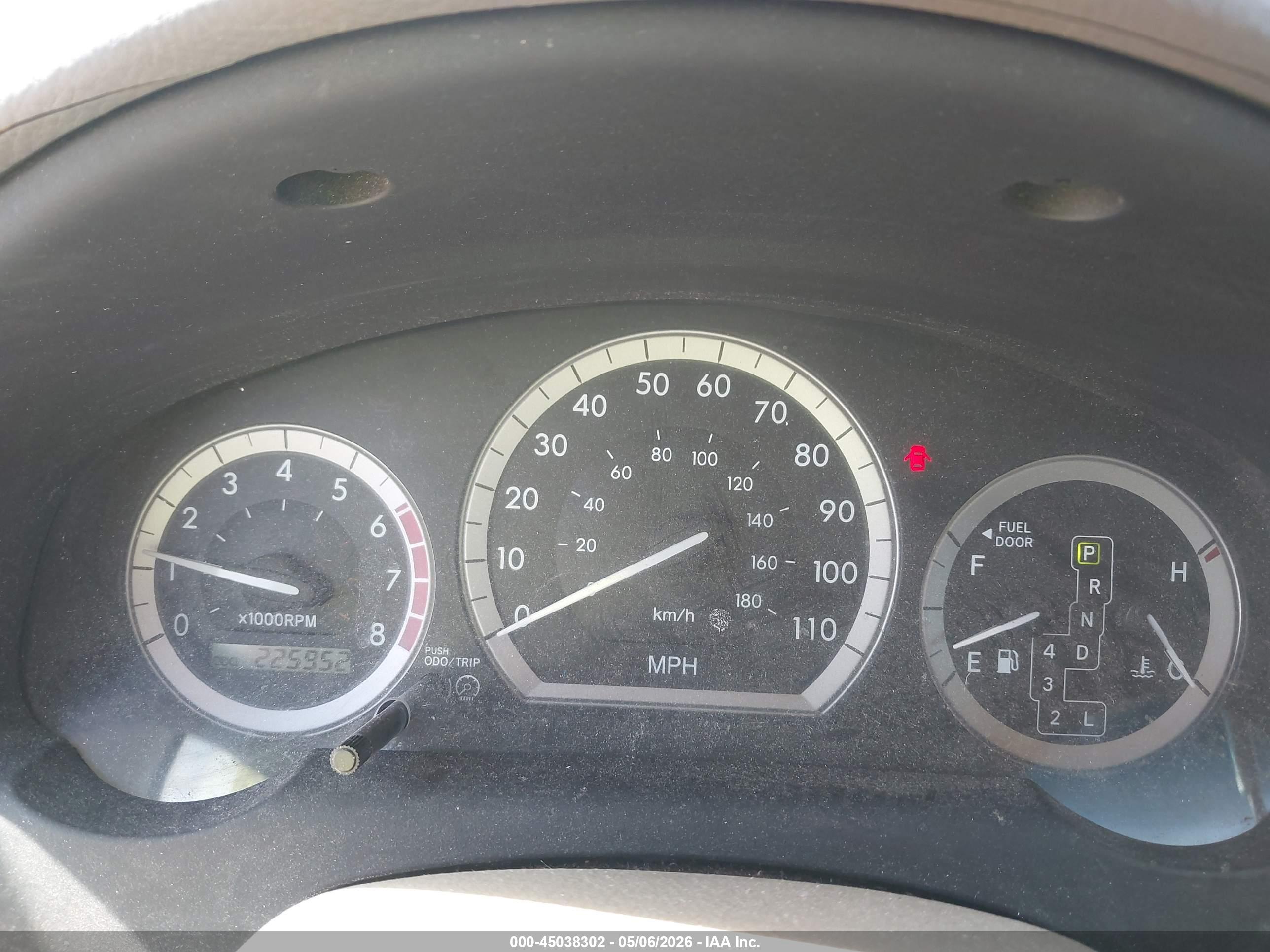 TOYOTA SIENNA image 7