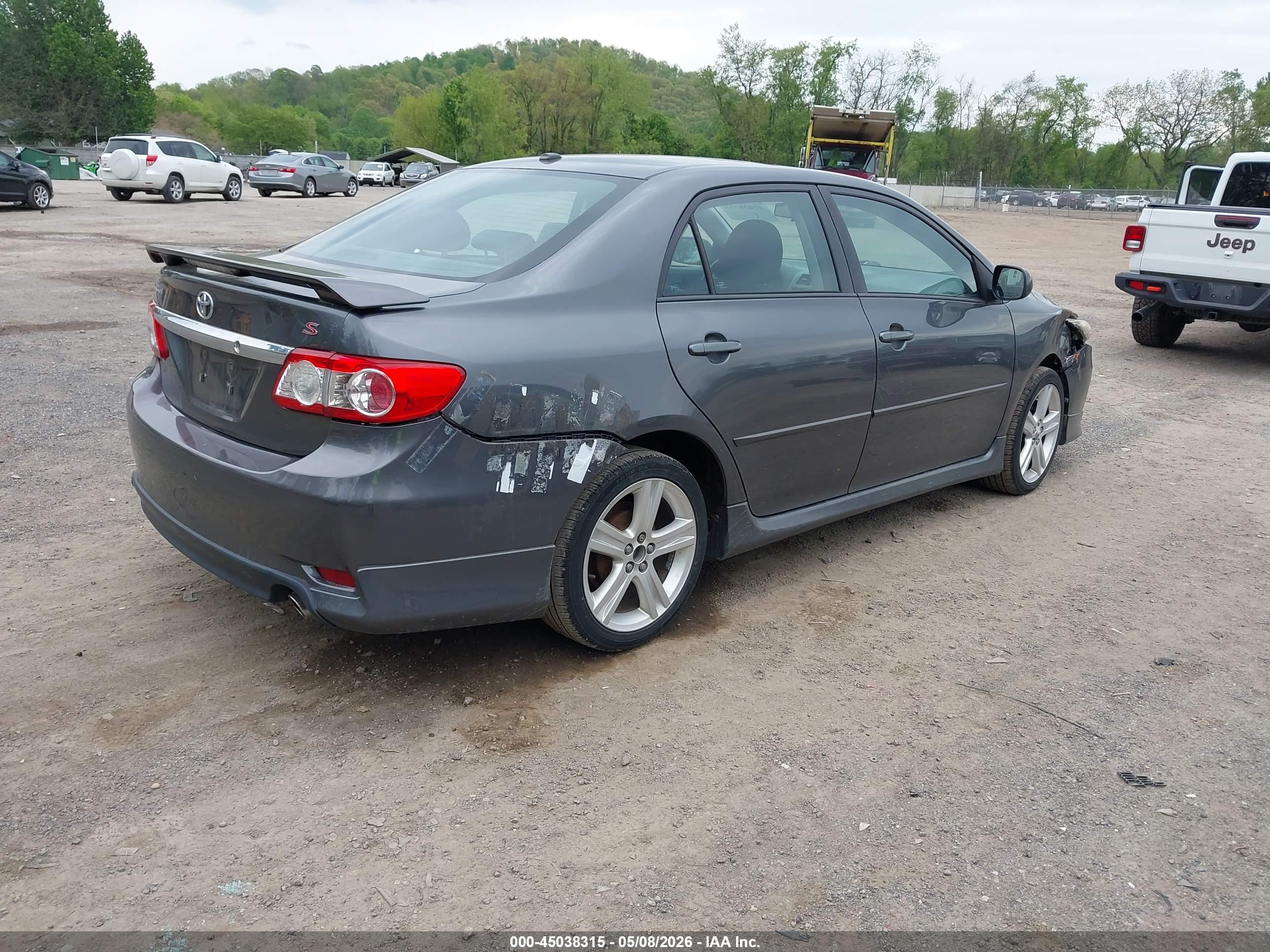TOYOTA COROLLA image 4